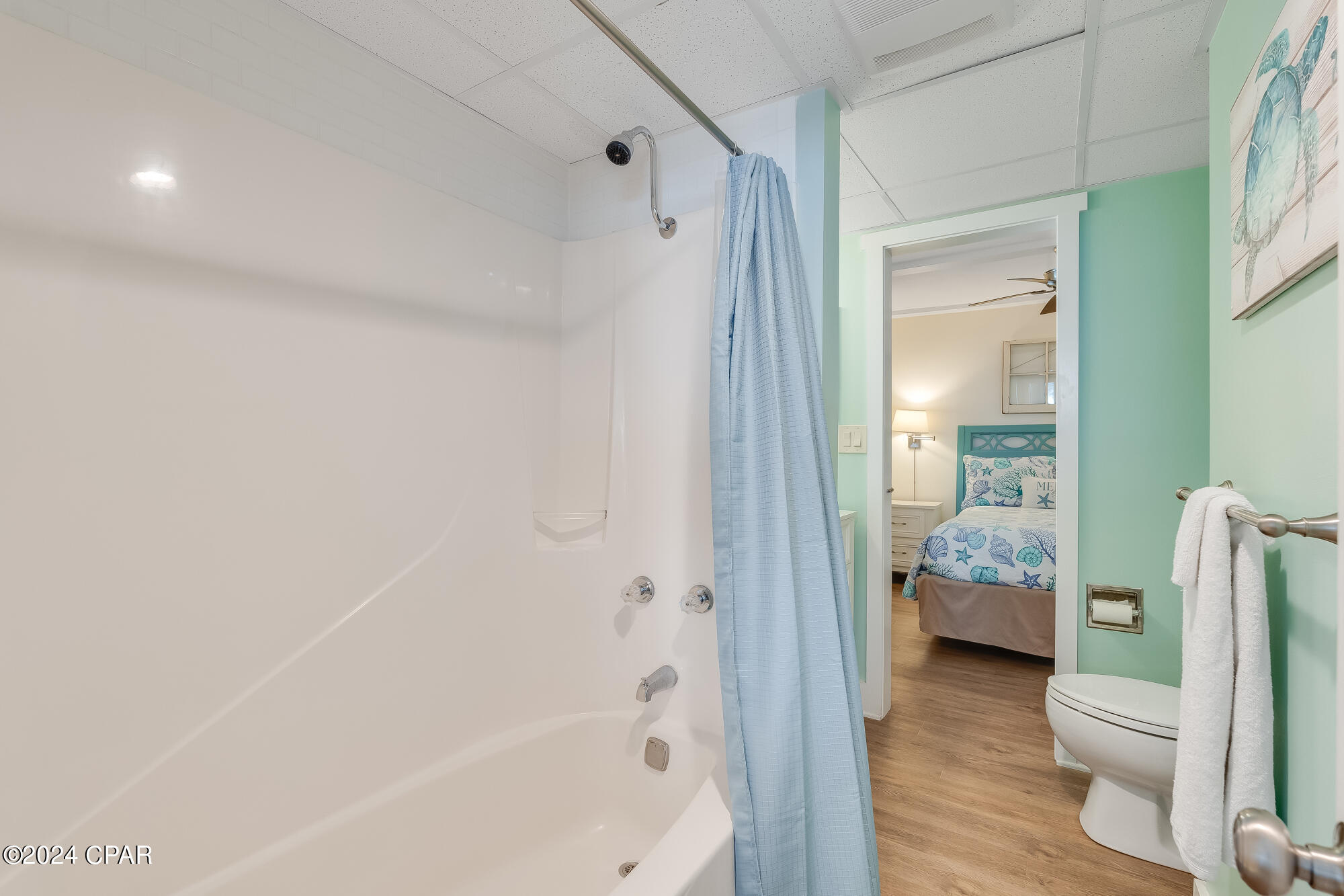 Image 20 For 9850 Thomas Drive 111e