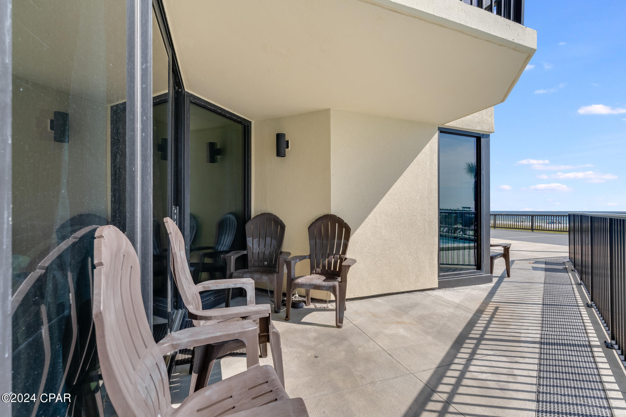 Image 24 For 9850 Thomas Drive 111e