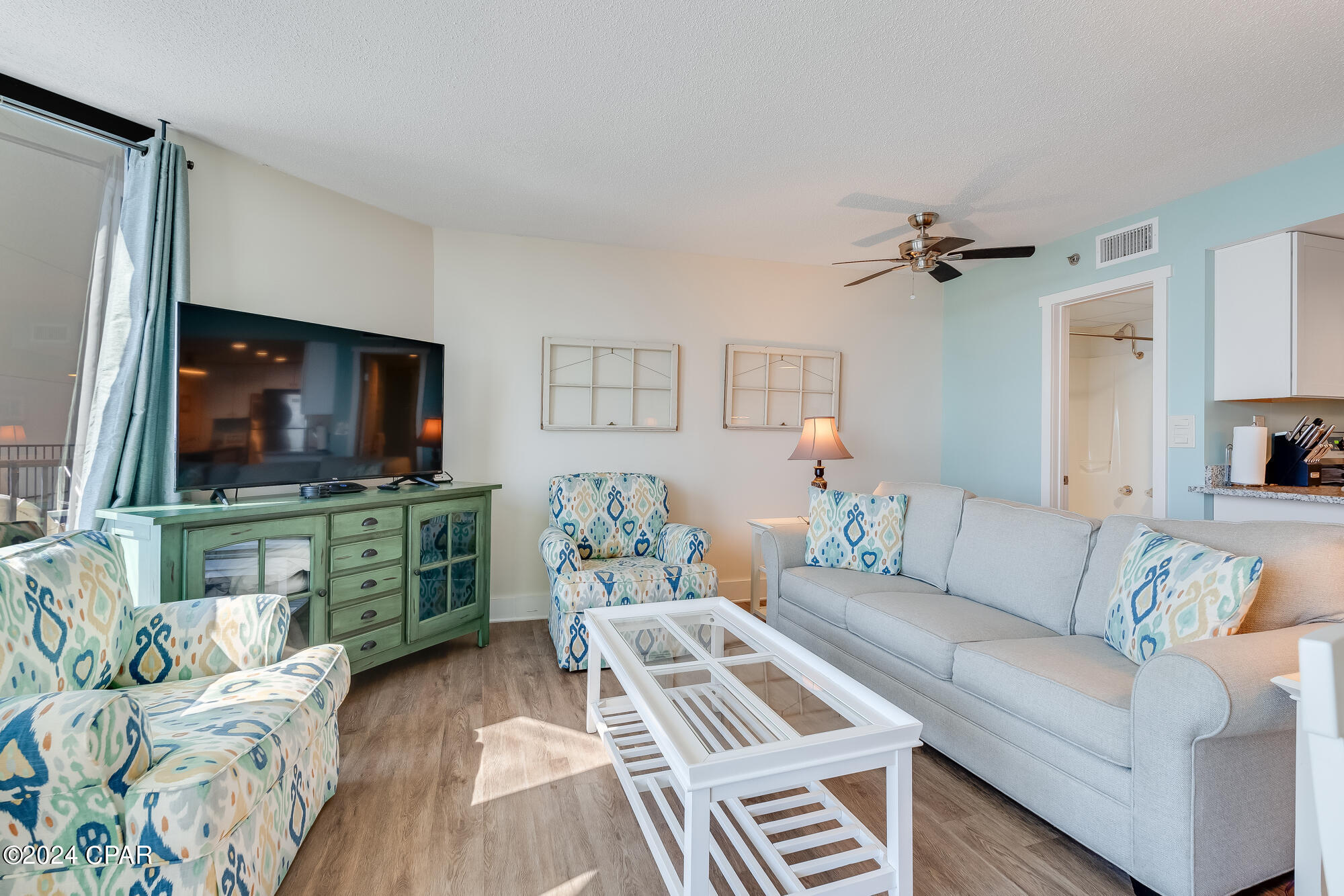 Image 4 For 9850 Thomas Drive 111e