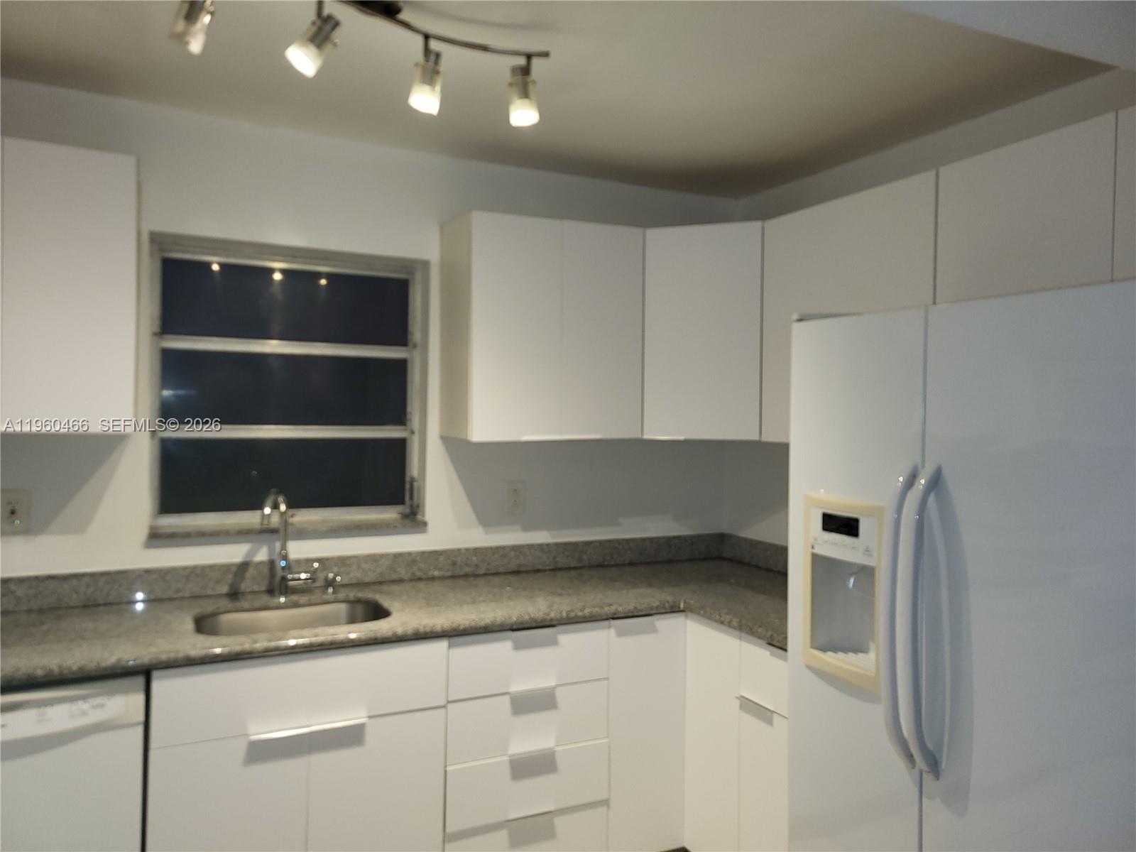 Chatillon Hall Condominiu