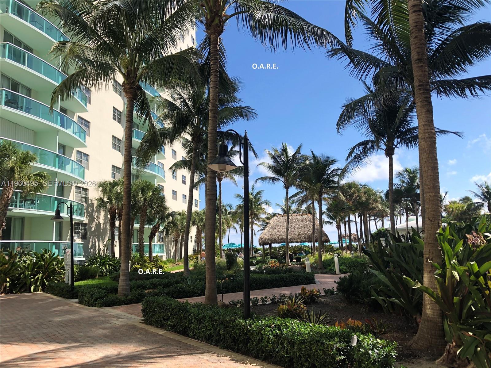Tides On Hollywood Beach