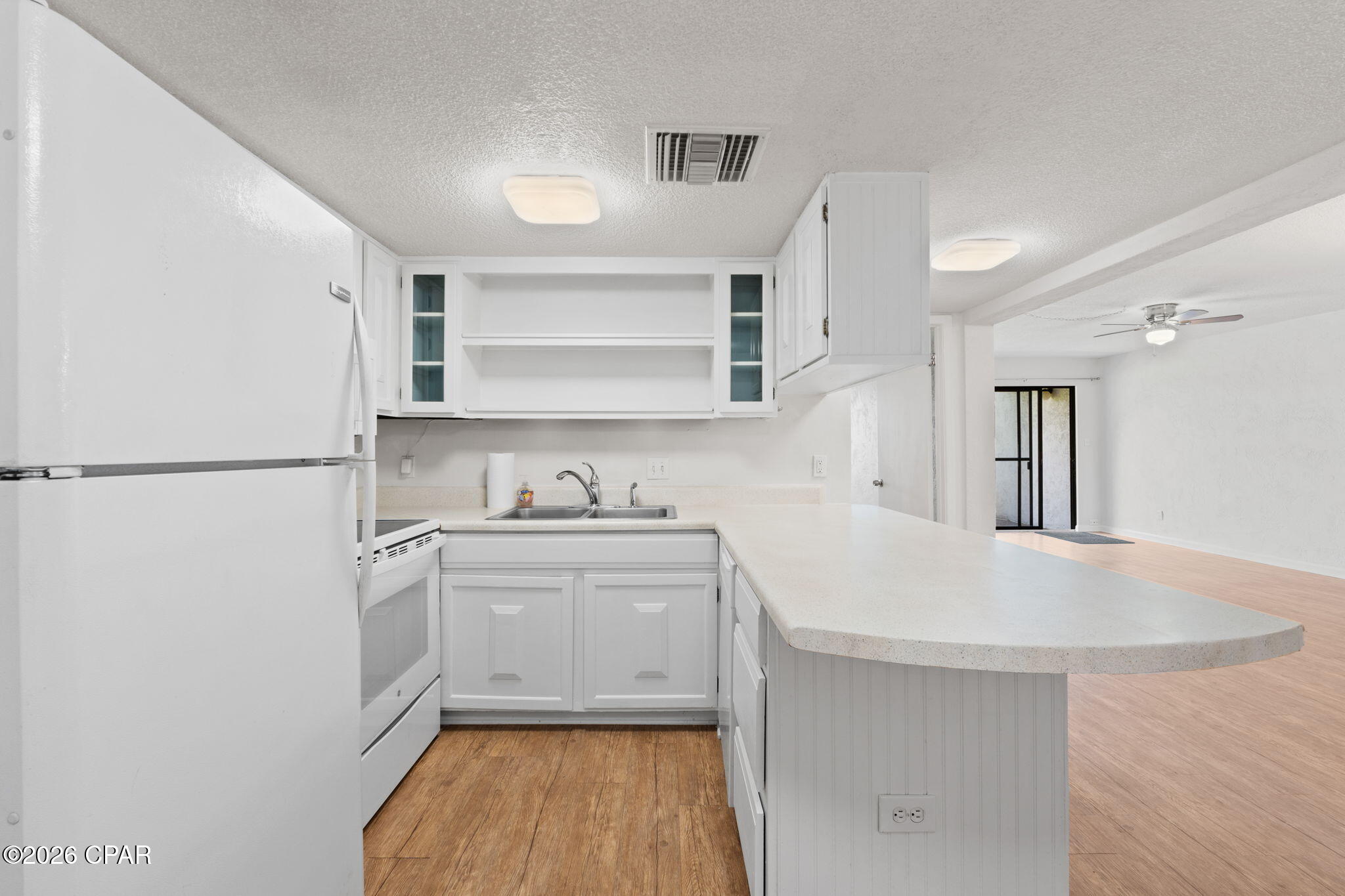 Image 6 For 6901 Lagoon Drive 33