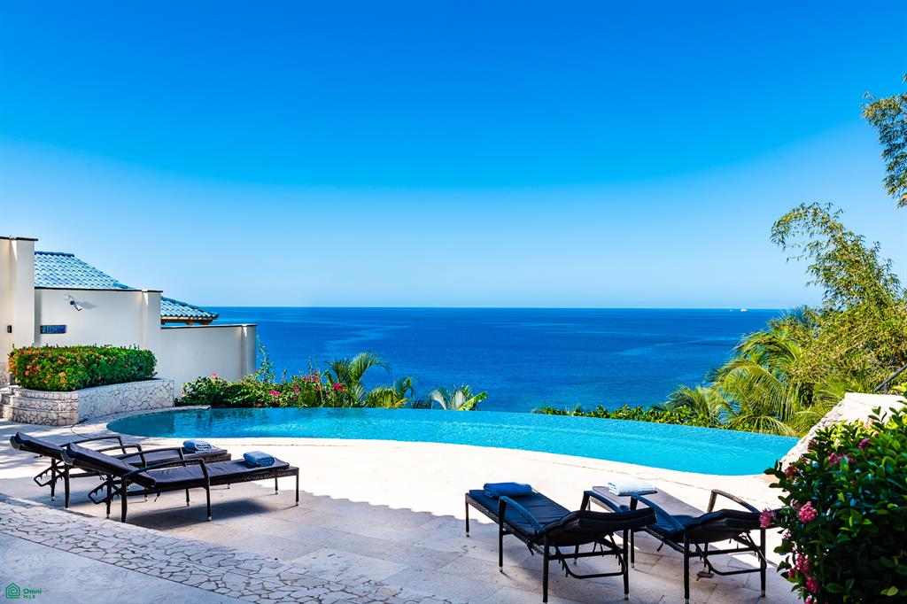 6 bed Single Family Homes For Sale in Santa Cruz, Guanacaste - 1