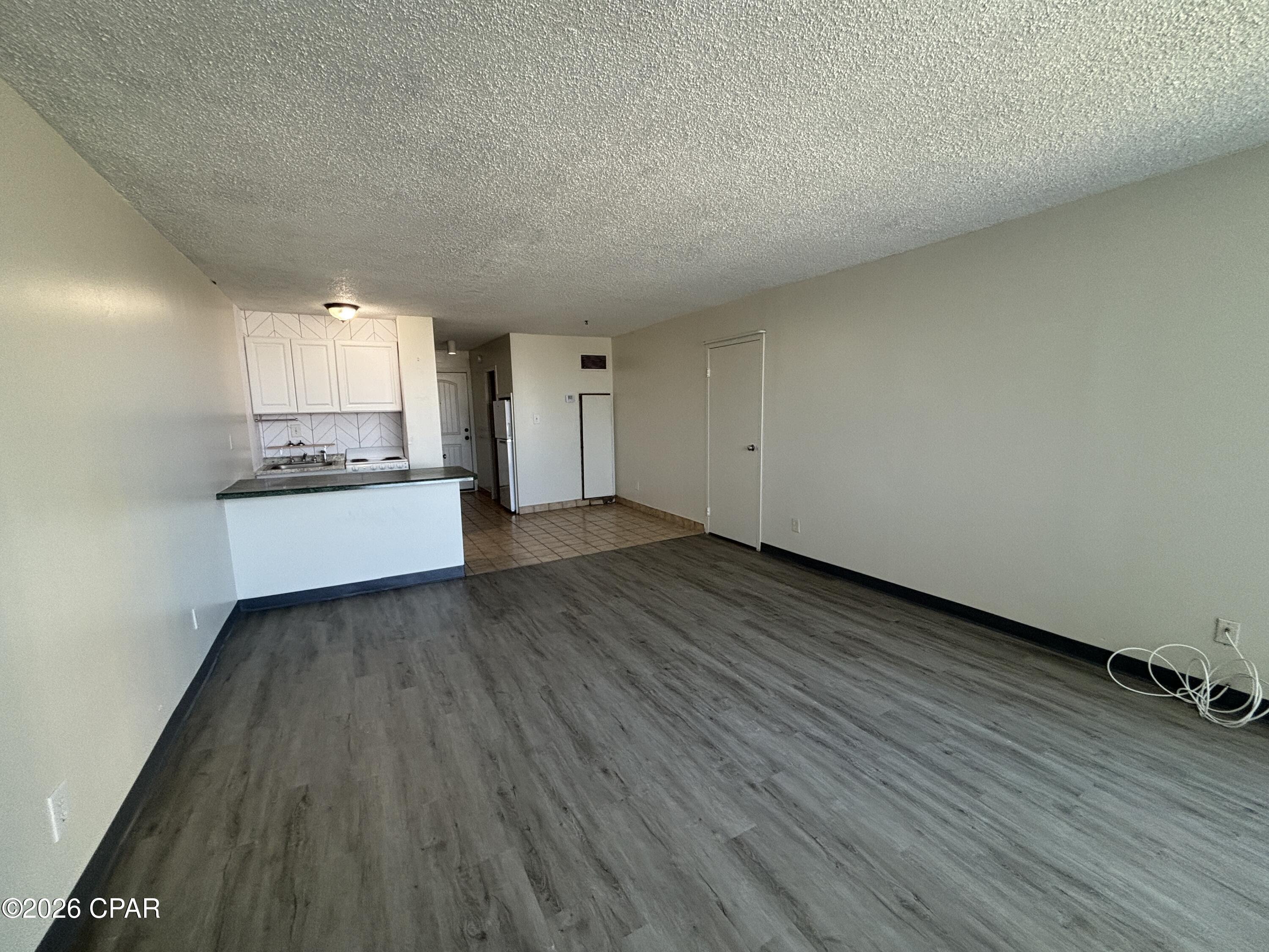 Image 2 For 8817 Thomas Drive 404