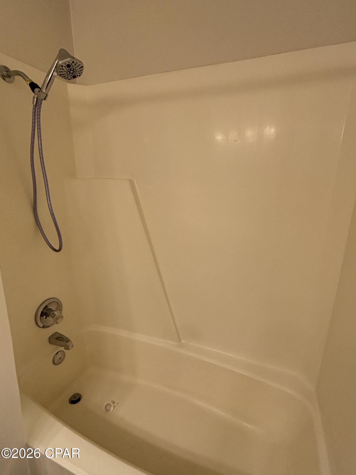 Image 7 For 8817 Thomas Drive 404