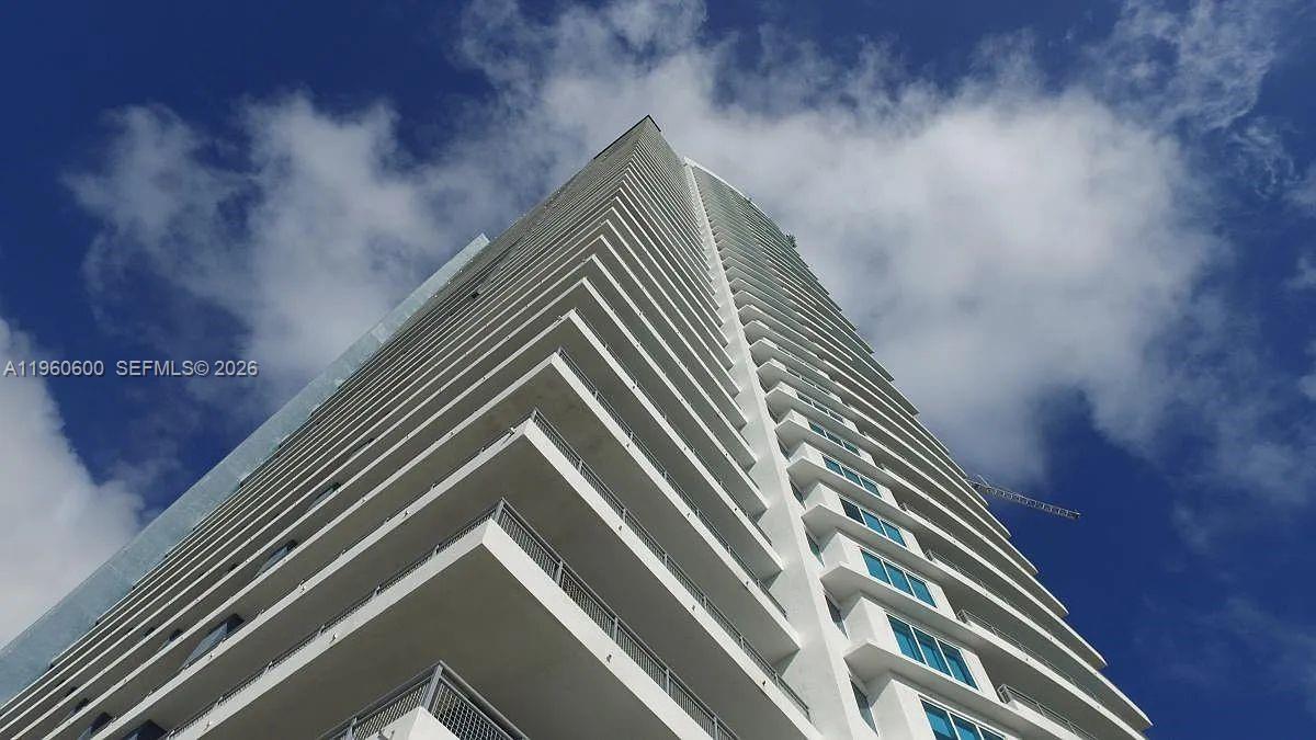 Infinity At Brickell Cond