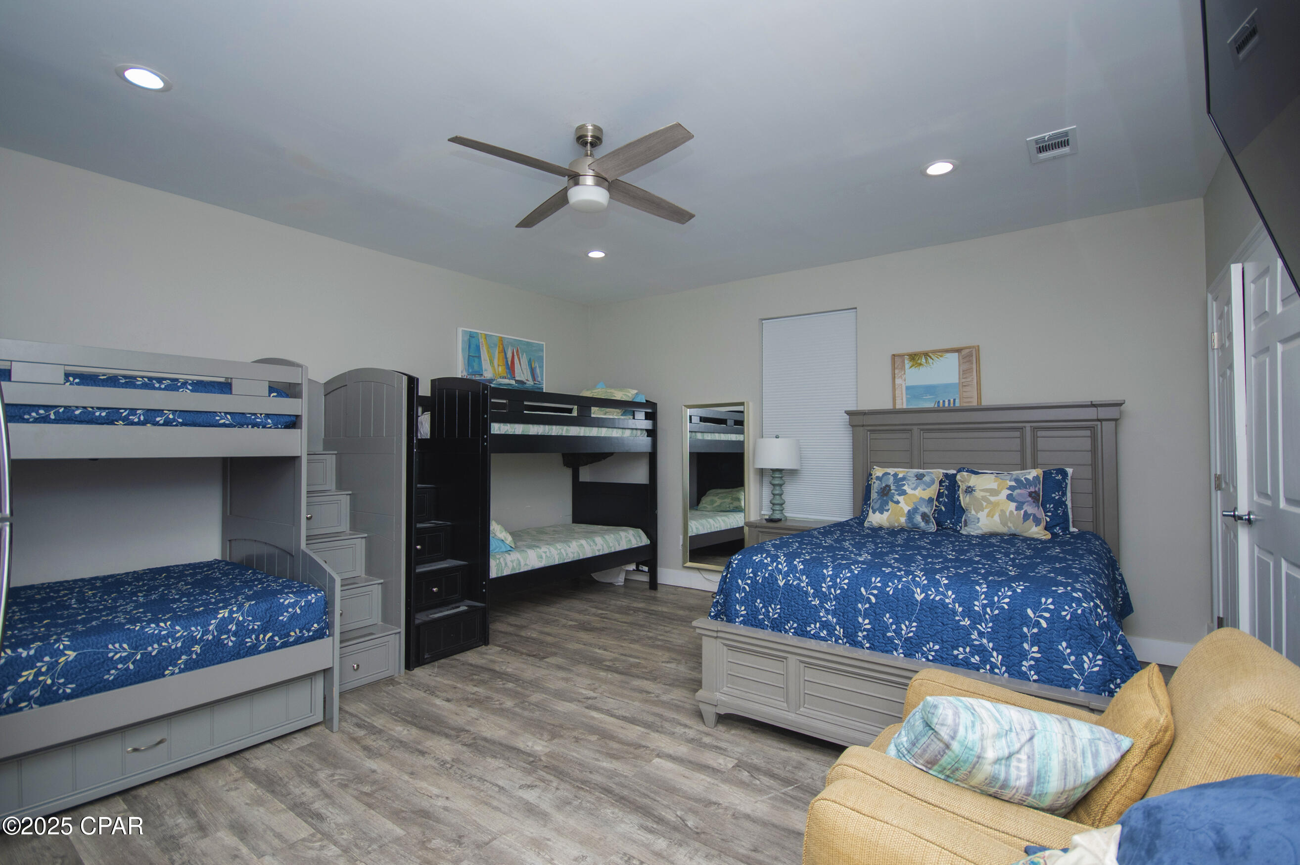 Image 16 For 112 Riviera Drive