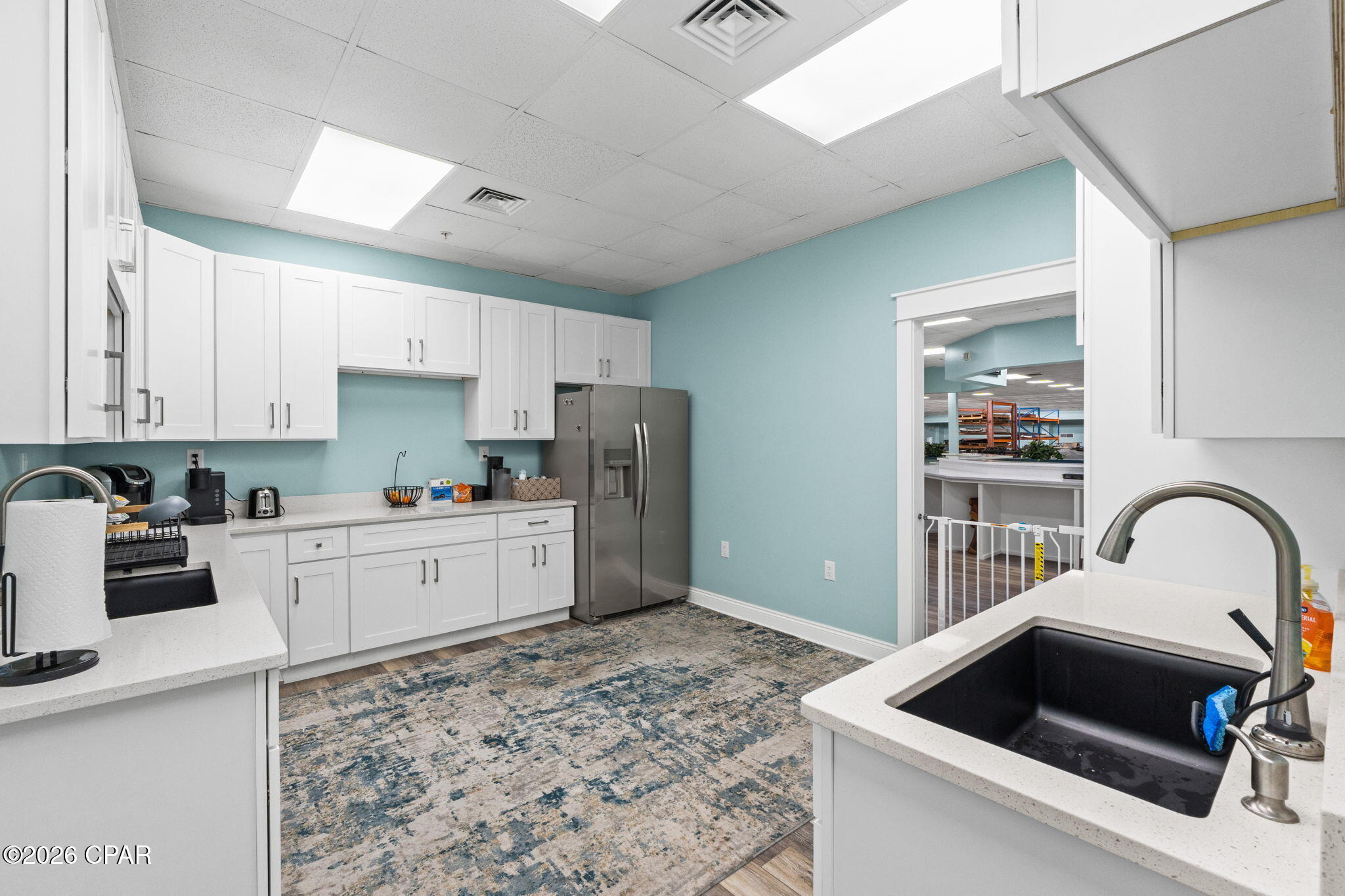 Listing photo id 28 for 5420 Hickory Street