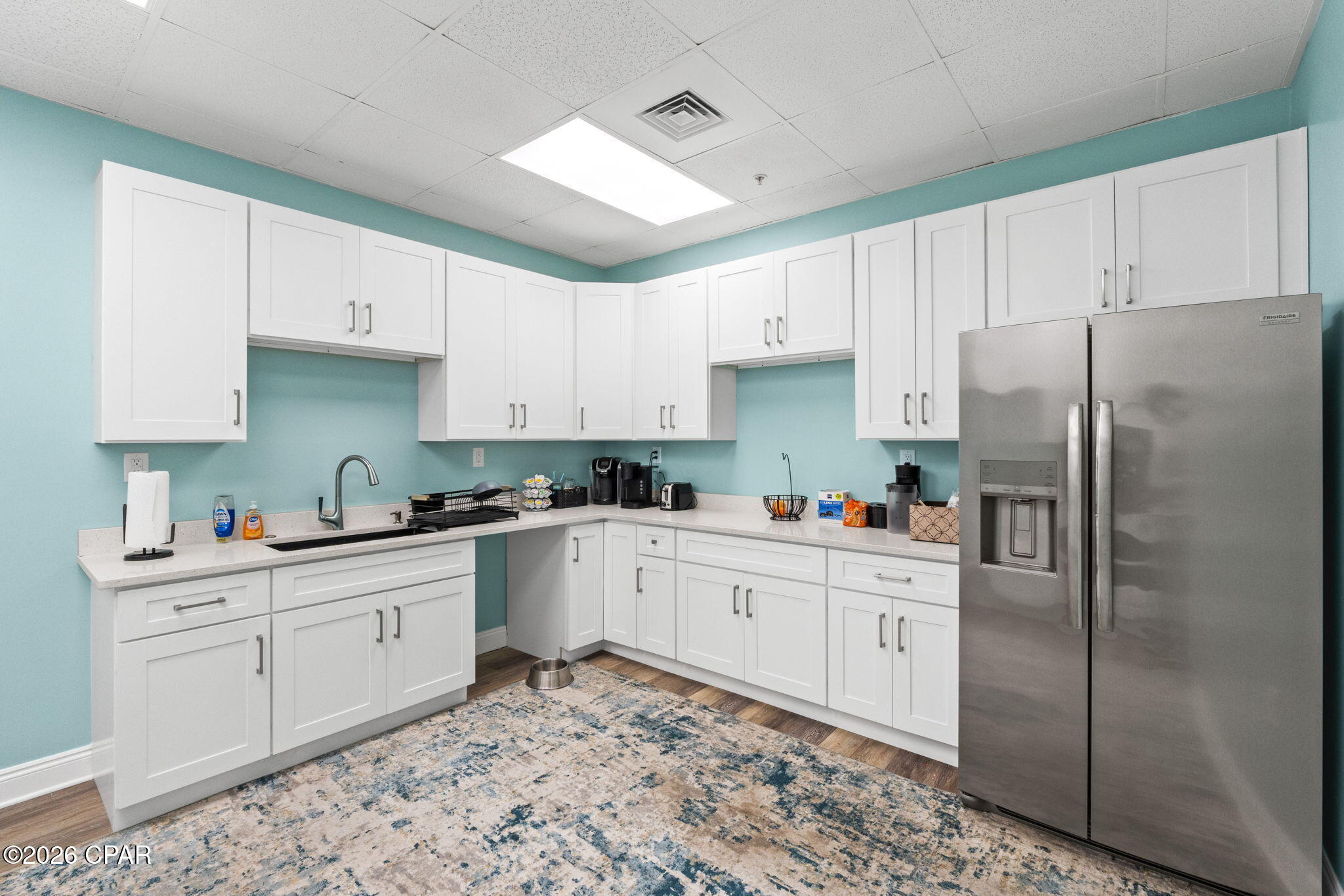 Listing photo id 29 for 5420 Hickory Street