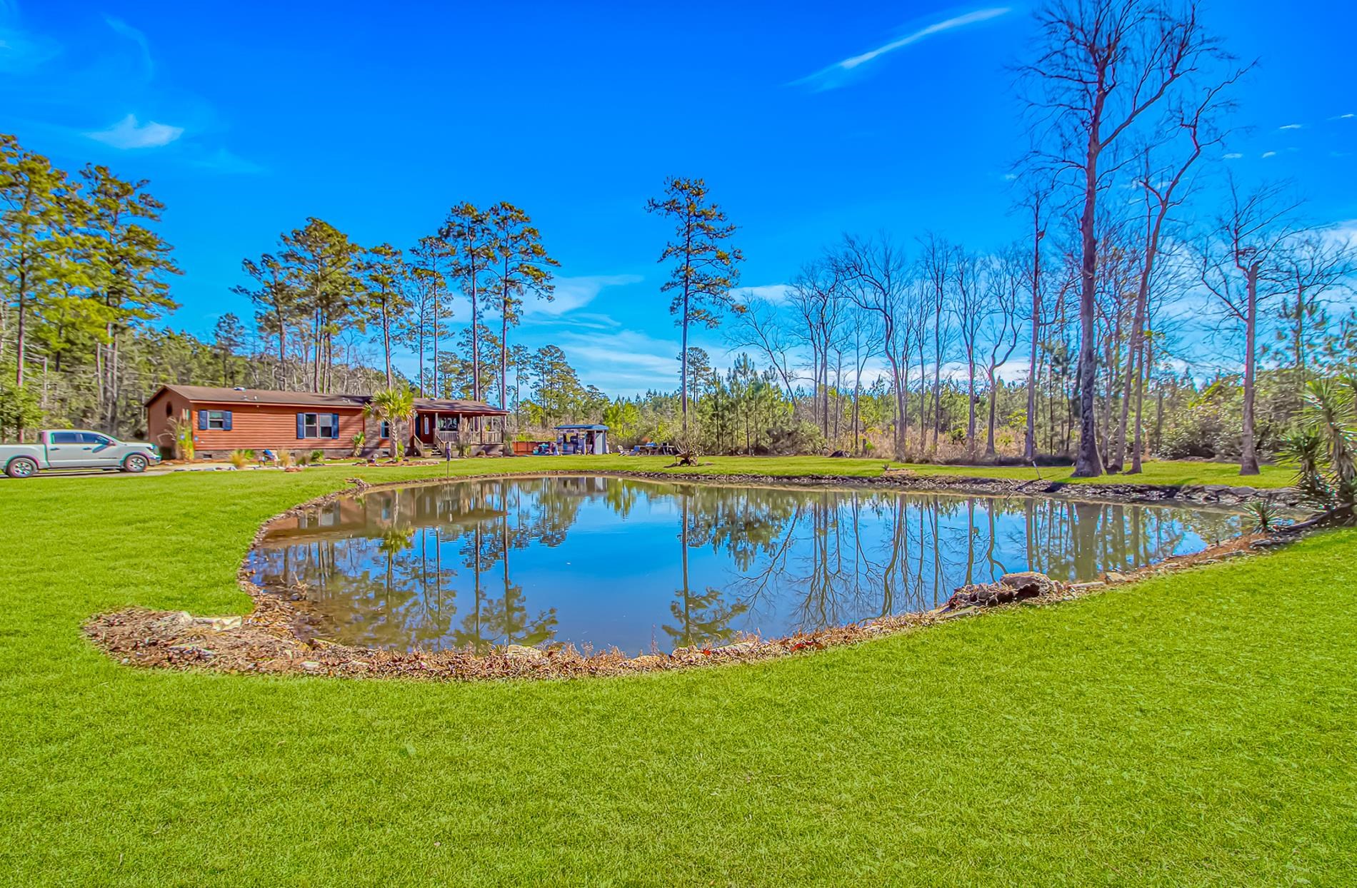 81 Silver Pond Ln Hemingway, SC 29554
