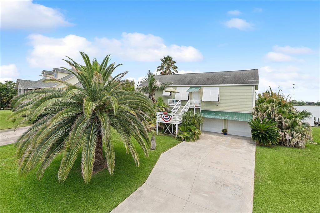 4551 Veronese Street