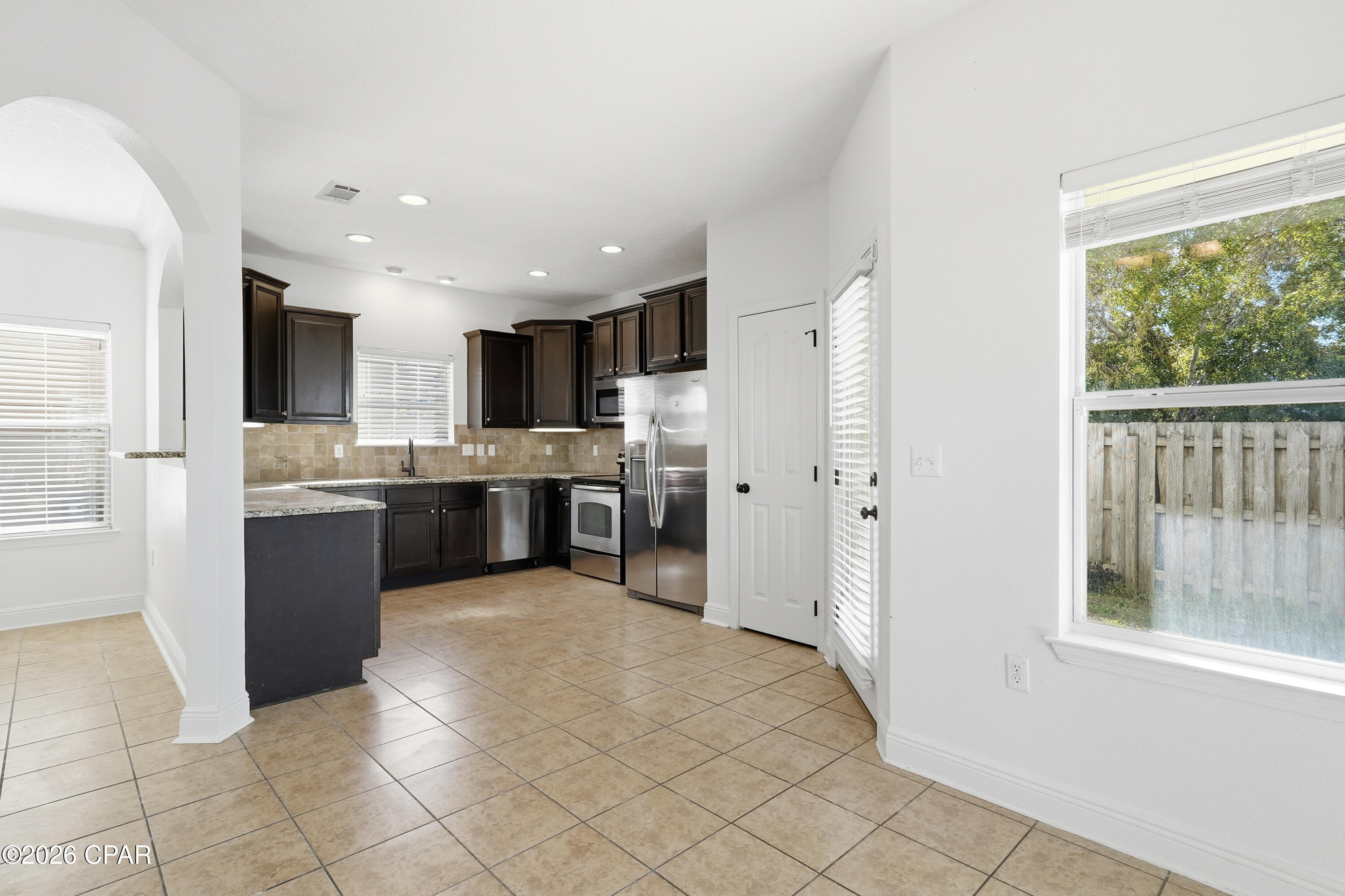 Image 10 For 323 Madison Circle