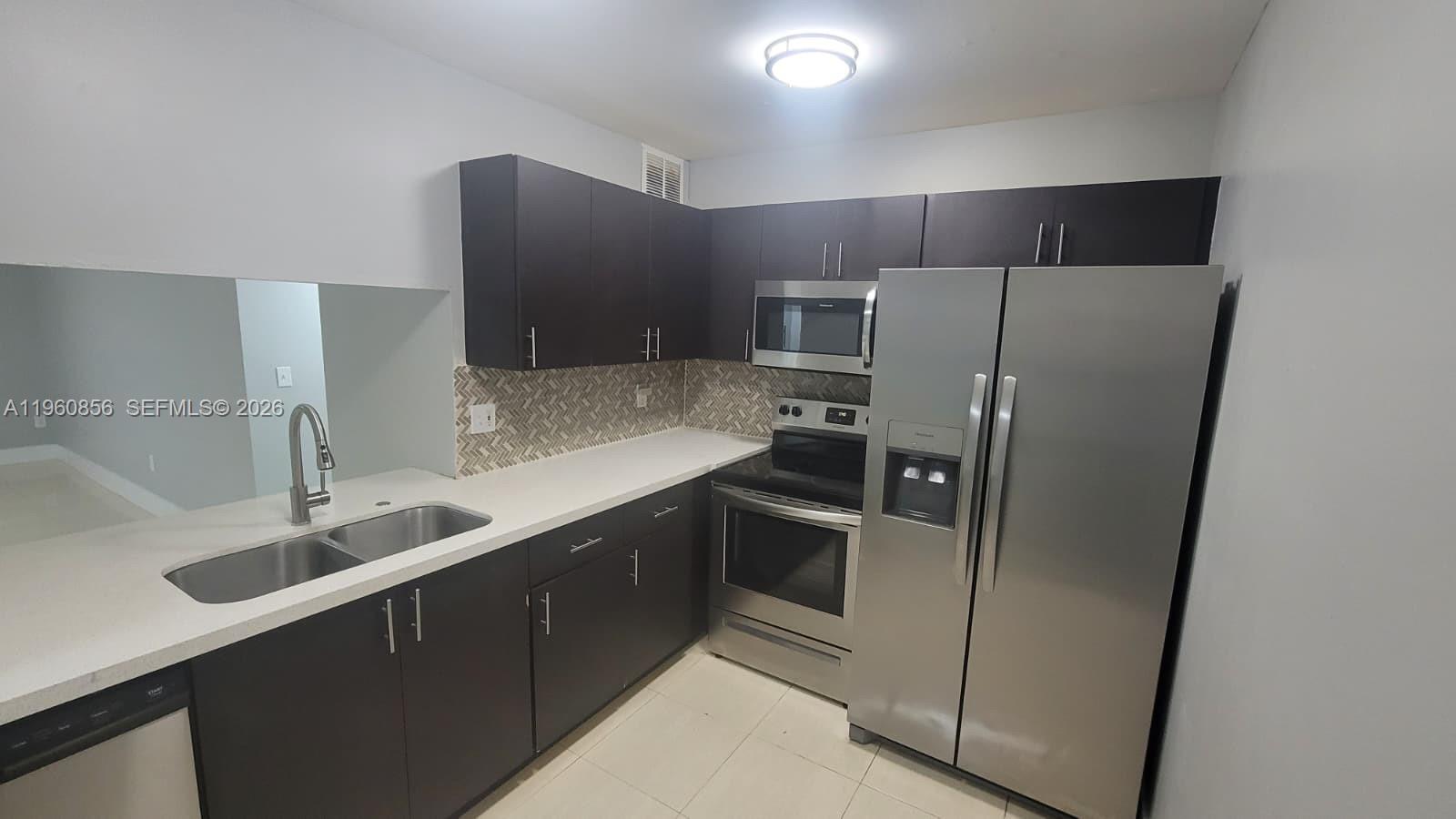 Lago Del Rey Condo #4