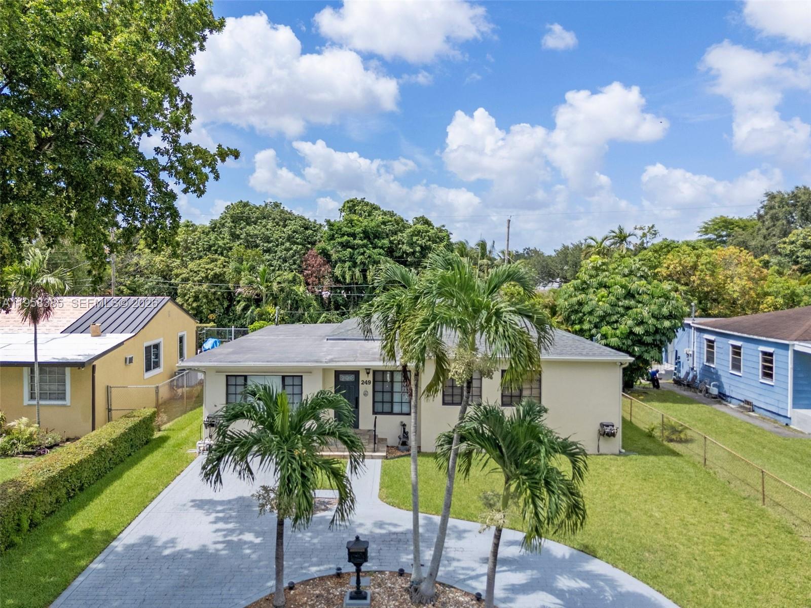 Rev Pl Of Country Club Es