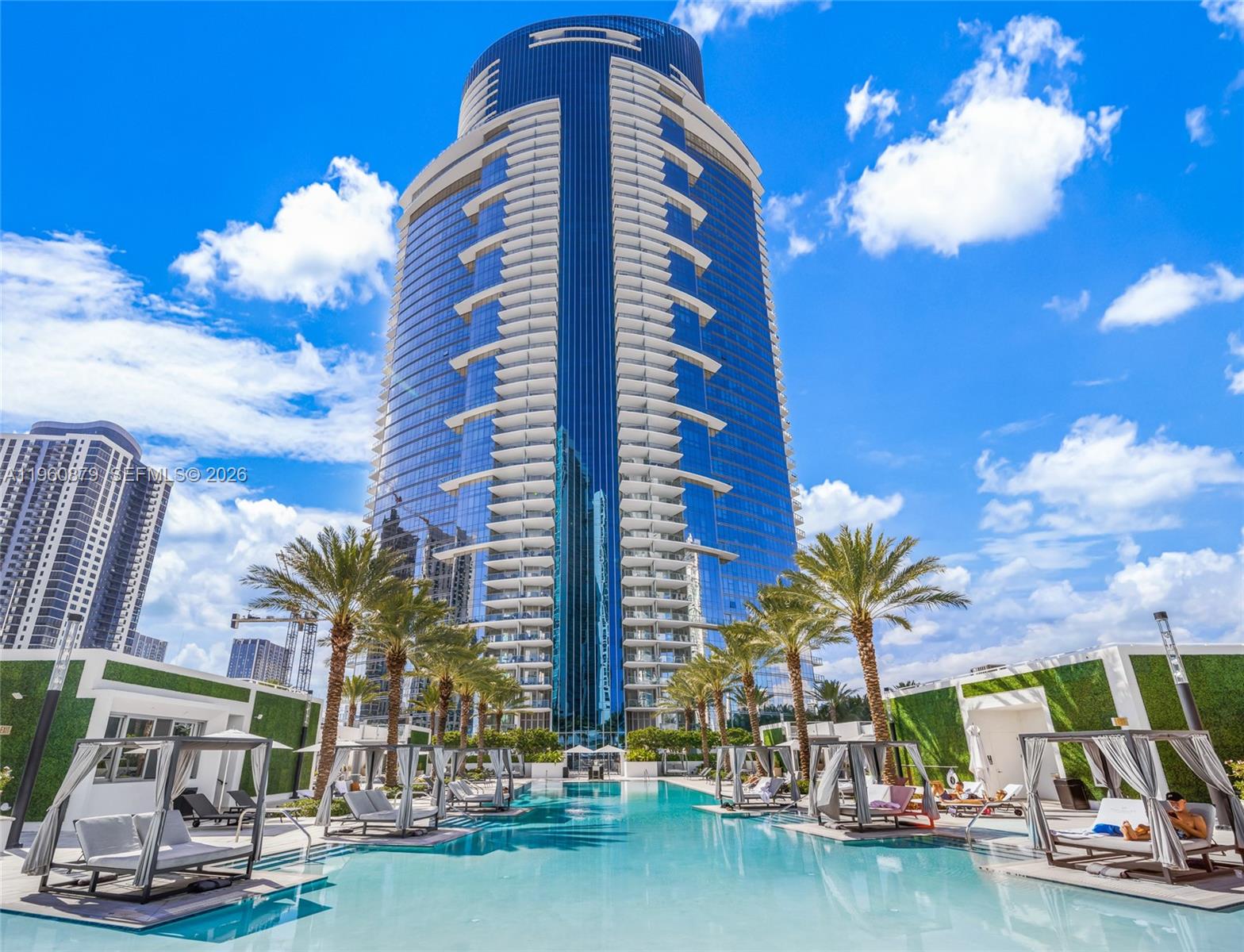 Paramount Miami Worldcent