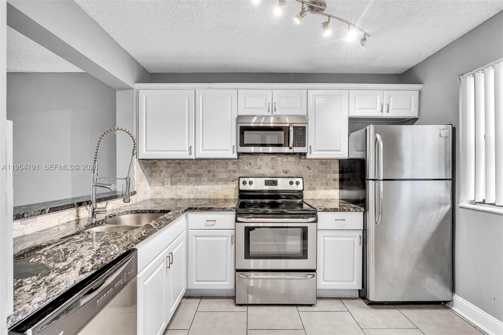 Homes for sale in Fort Lauderdale, FL | 5200 Nw 31St Ave #175, Fort Lauderdale, FL 33309 | MLS# A11954791