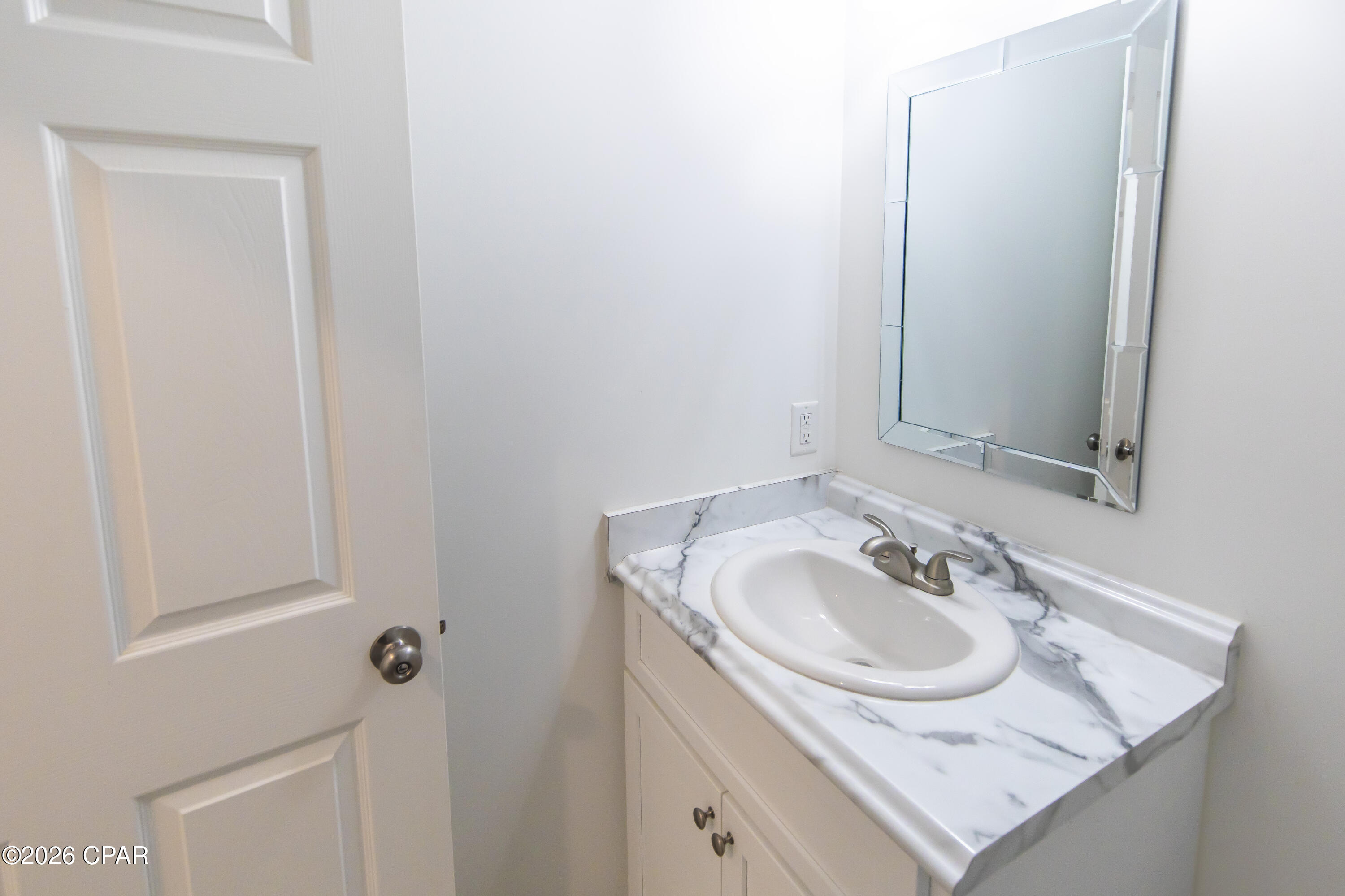 Image 28 For 4942 Oak Avenue