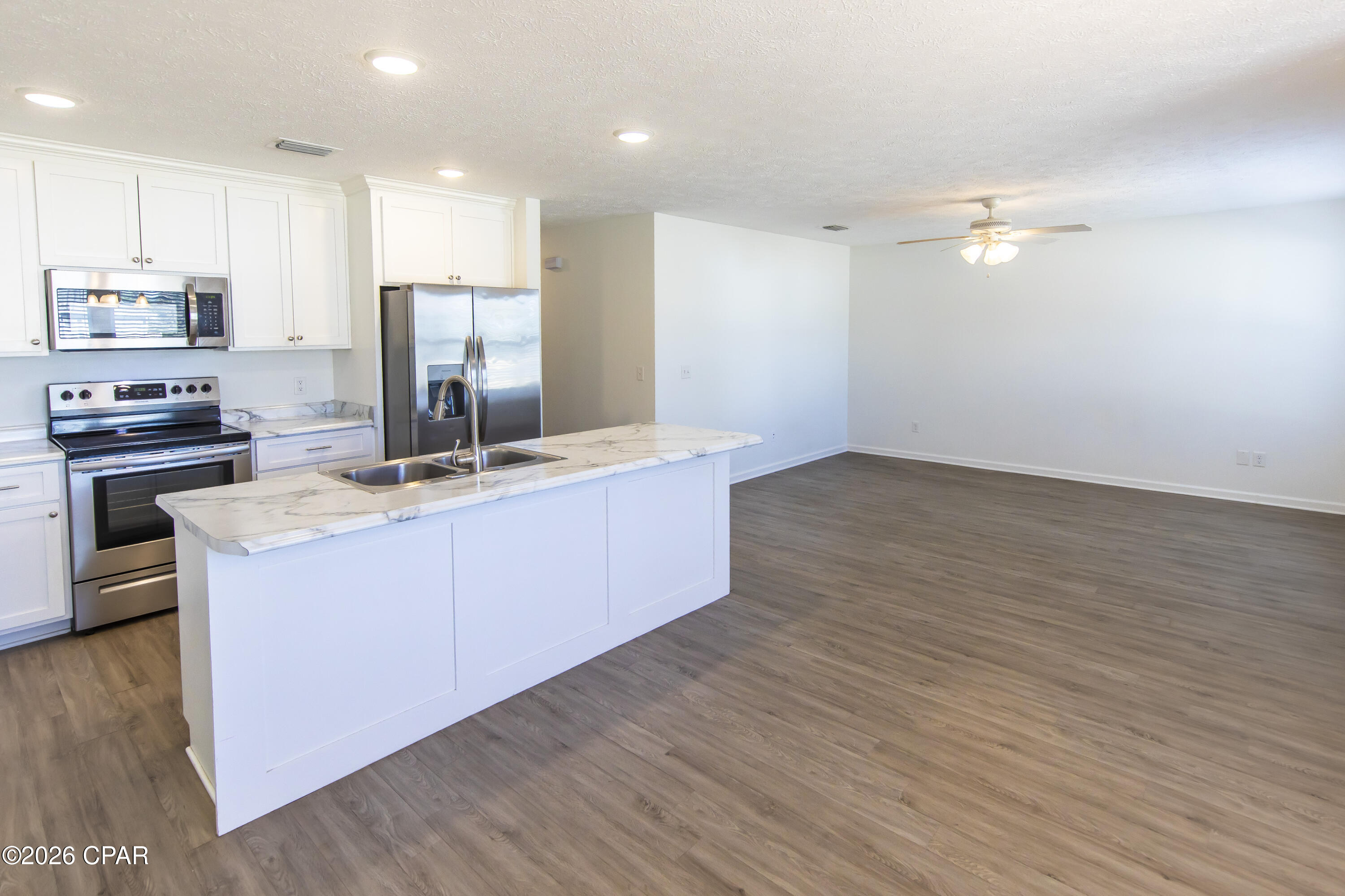 Image 9 For 4942 Oak Avenue