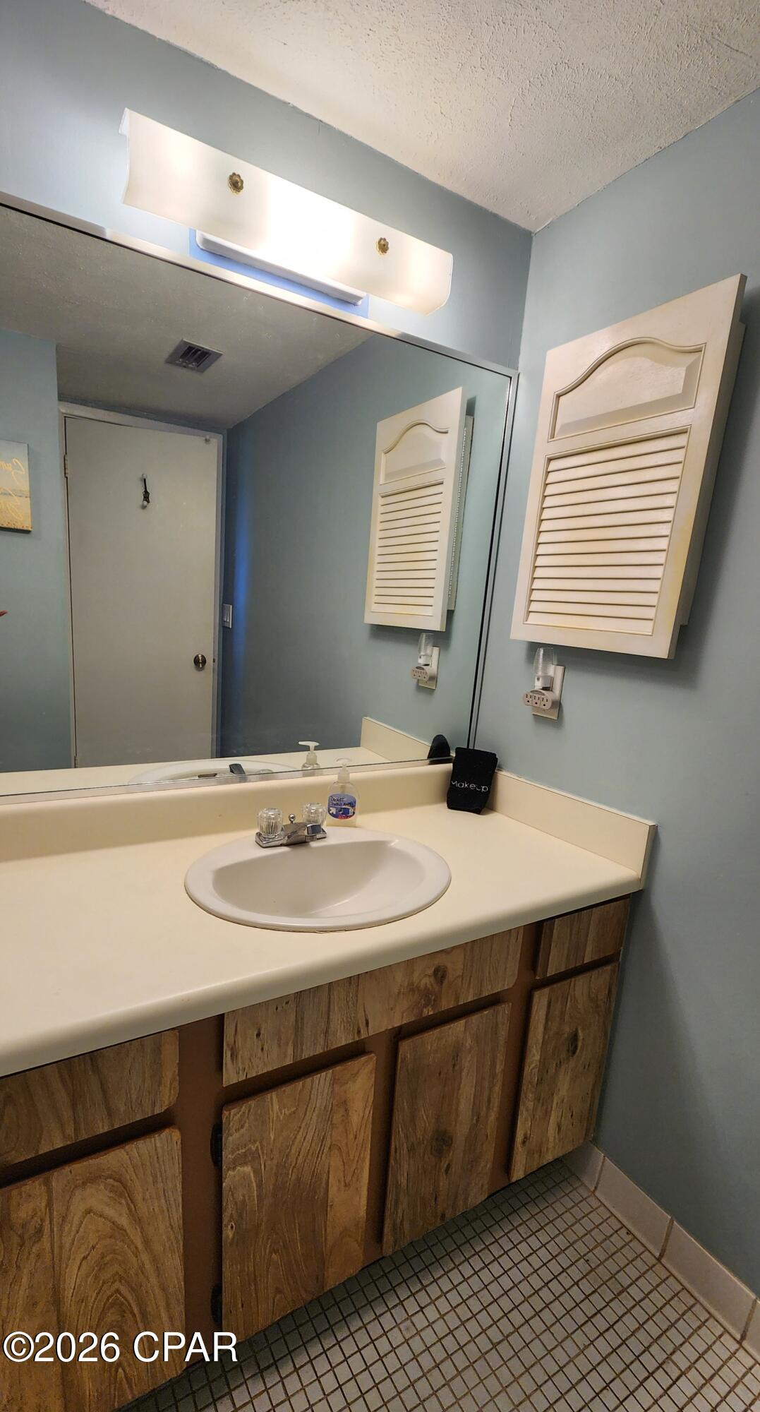 Image 15 For 6213 Thomas Drive 506