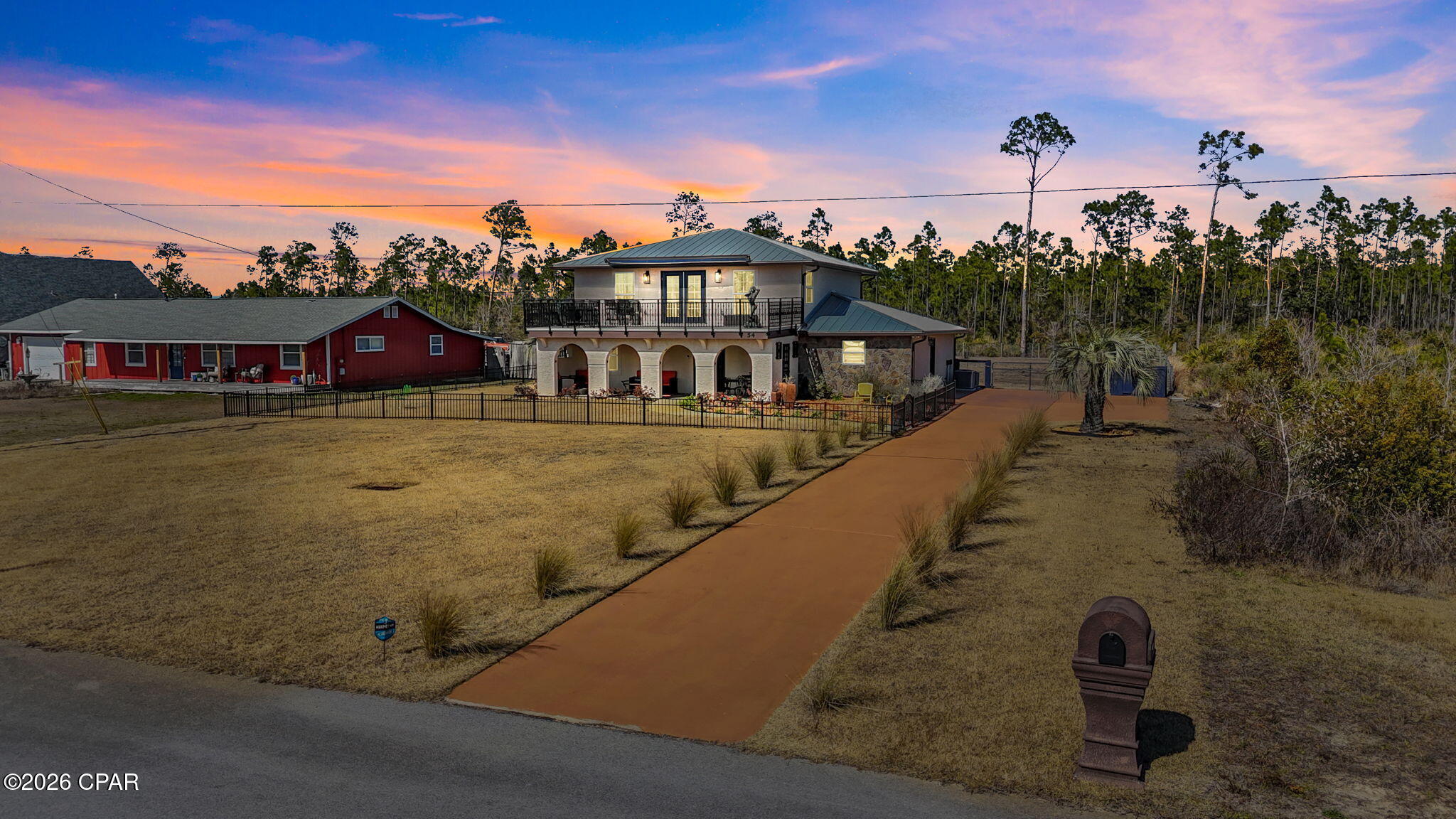 Listing photo id 2 for 54 1st Street