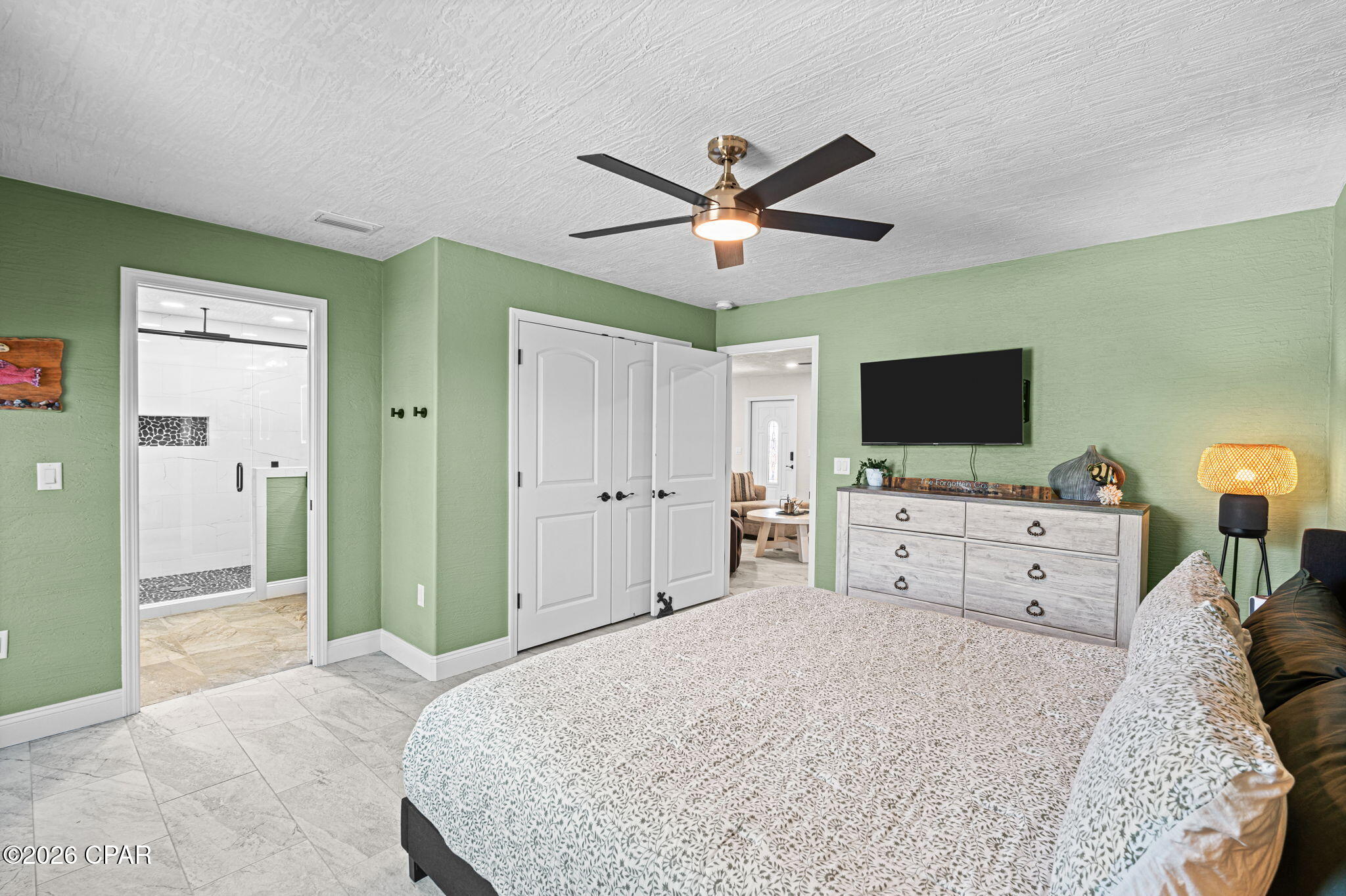 Listing photo id 23 for 54 1st Street