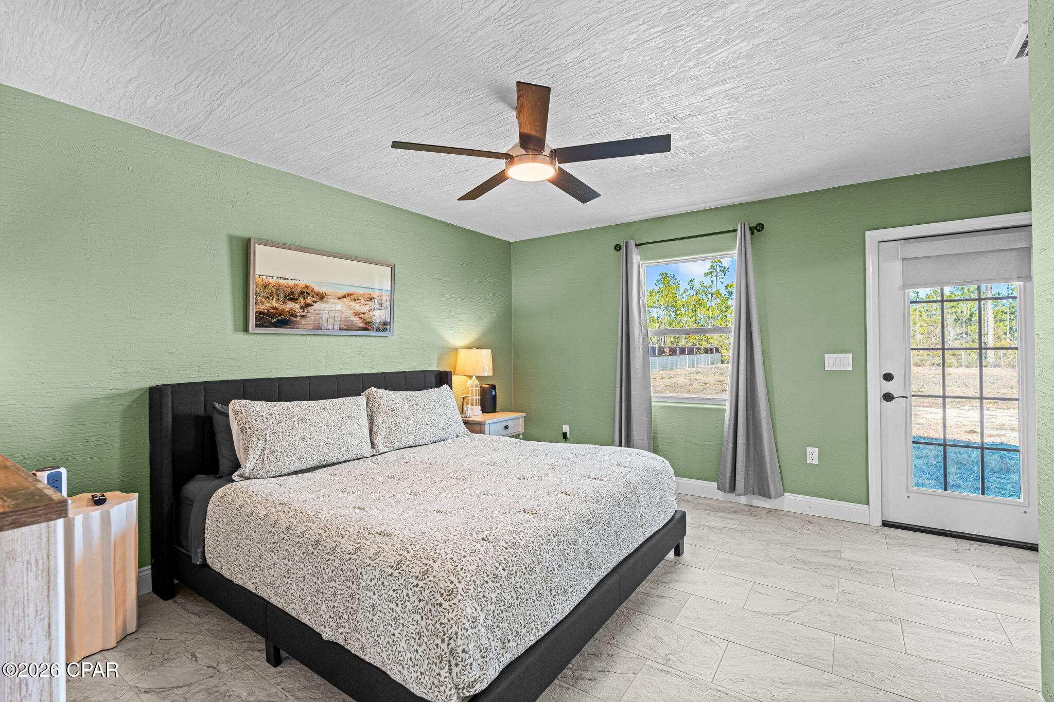 Listing photo id 24 for 54 1st Street