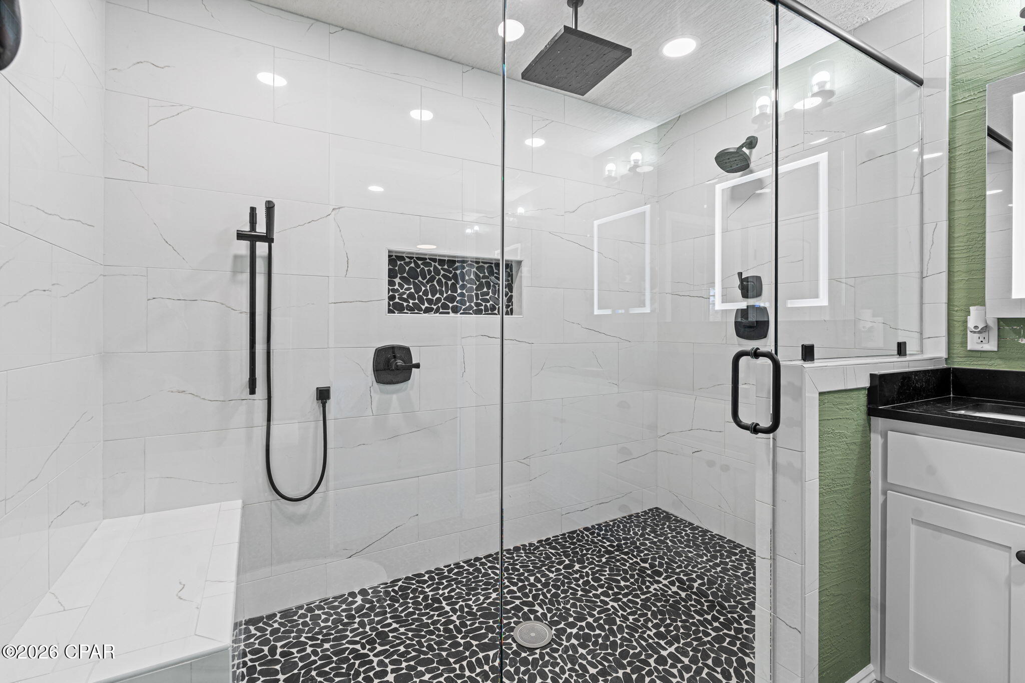 Listing photo id 25 for 54 1st Street