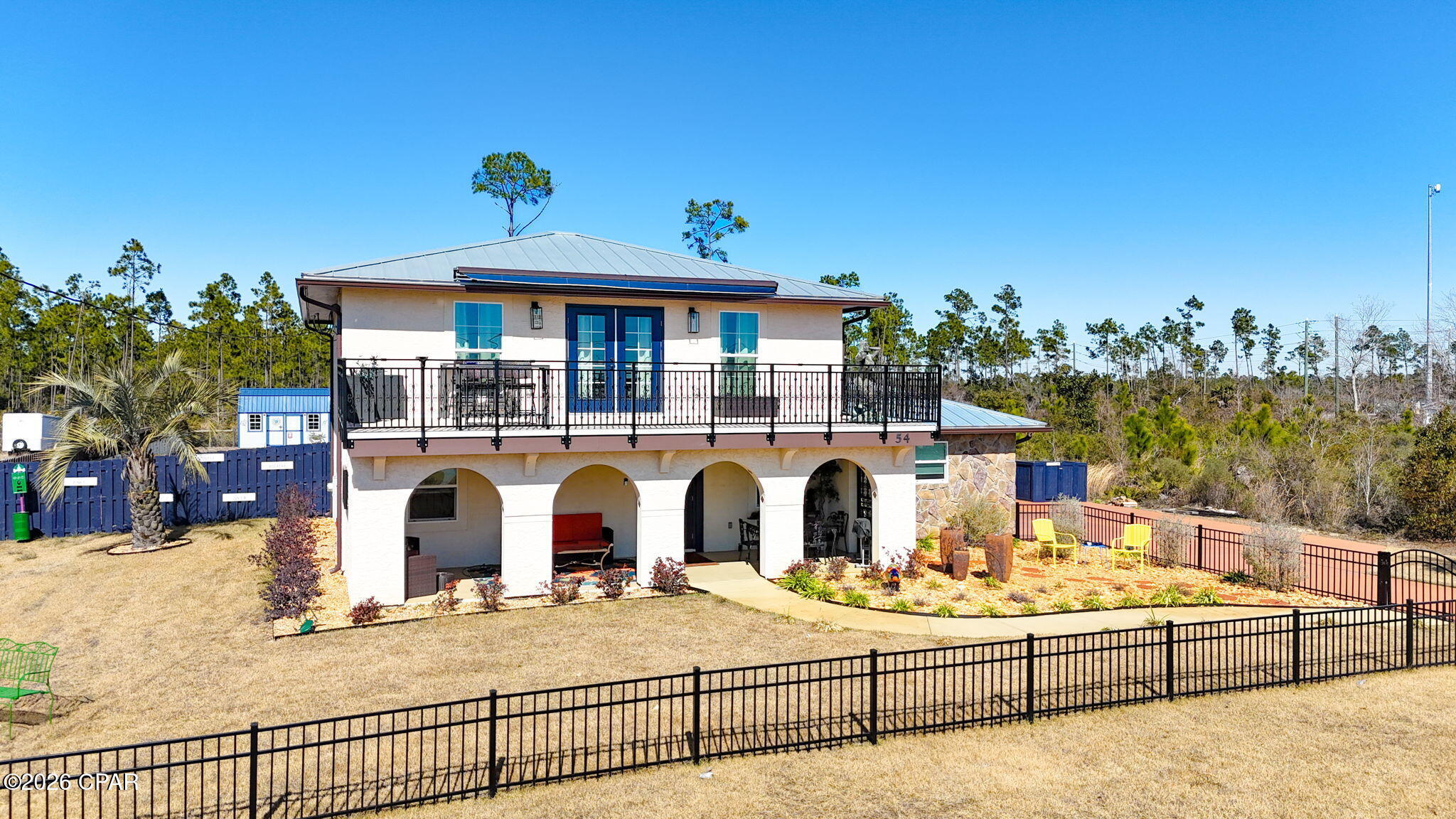 Listing photo id 3 for 54 1st Street