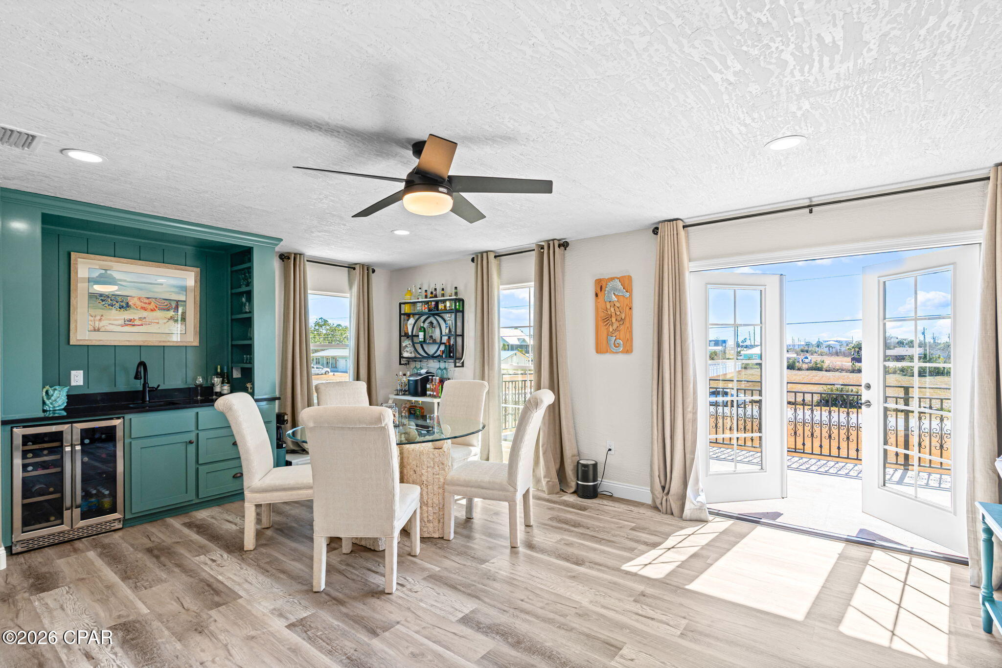 Listing photo id 37 for 54 1st Street