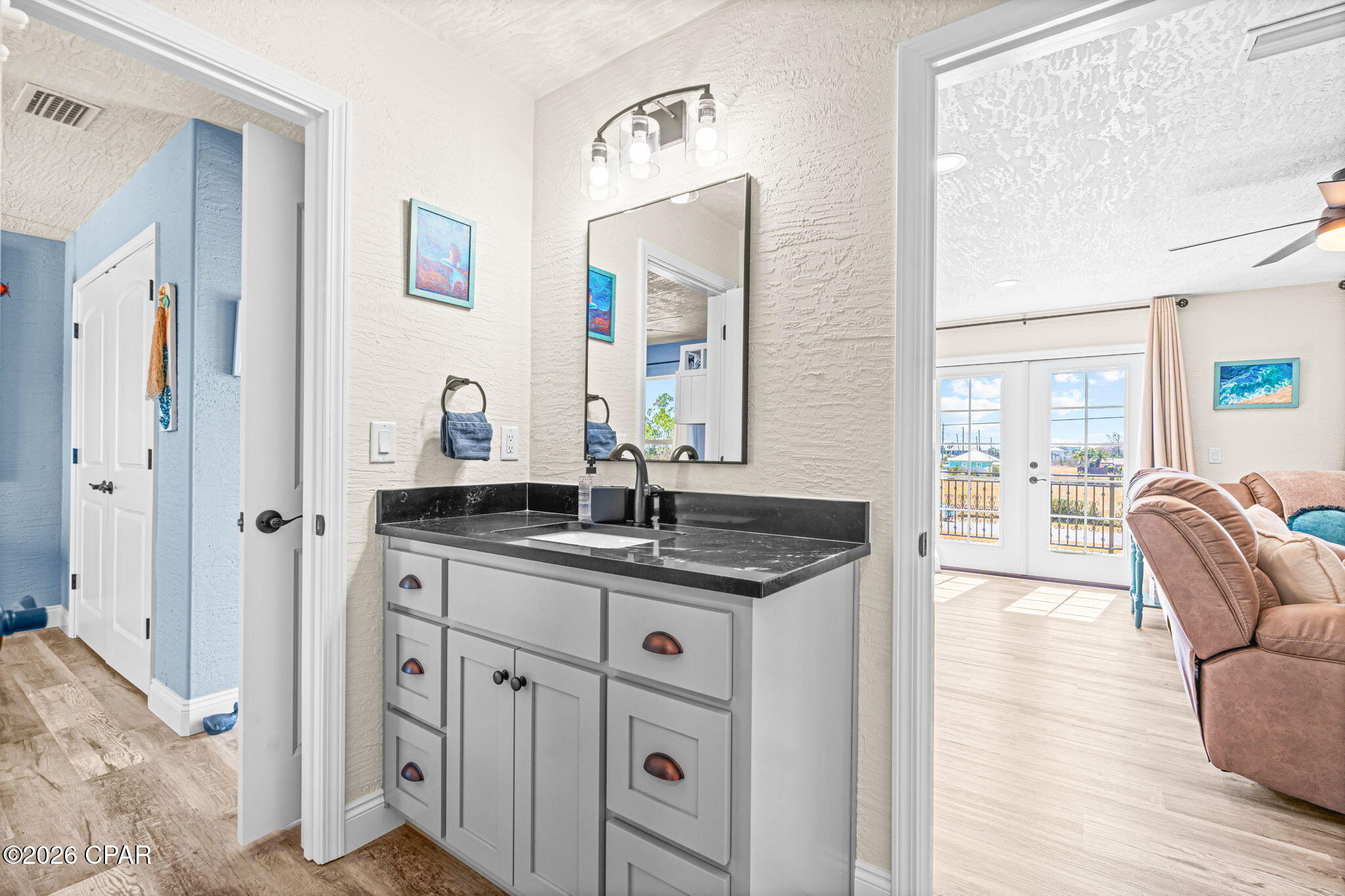 Listing photo id 40 for 54 1st Street