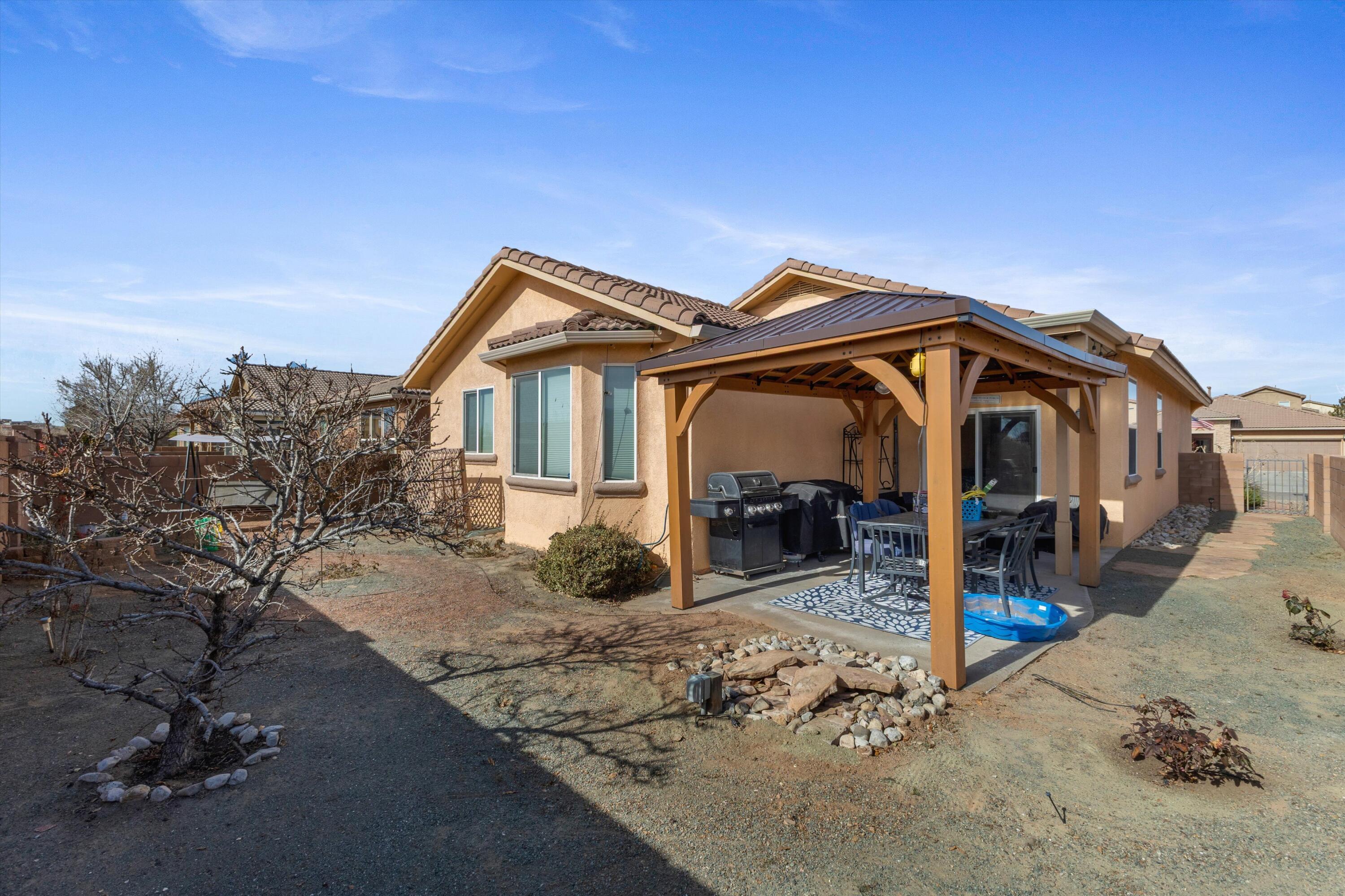4221 North Pole Loop, Rio Rancho NM 87144