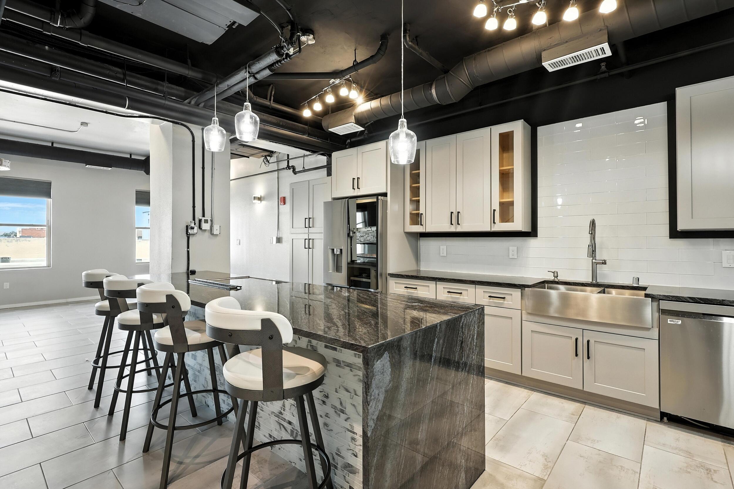 219 Central Avenue NW 306/406