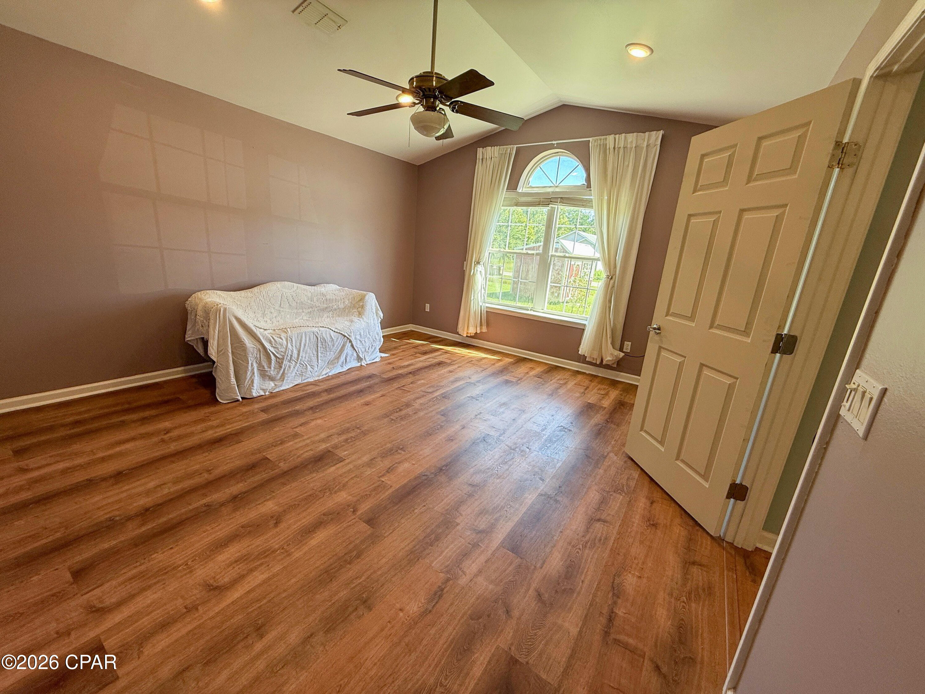 Image 12 For 469 Old Bay City Road