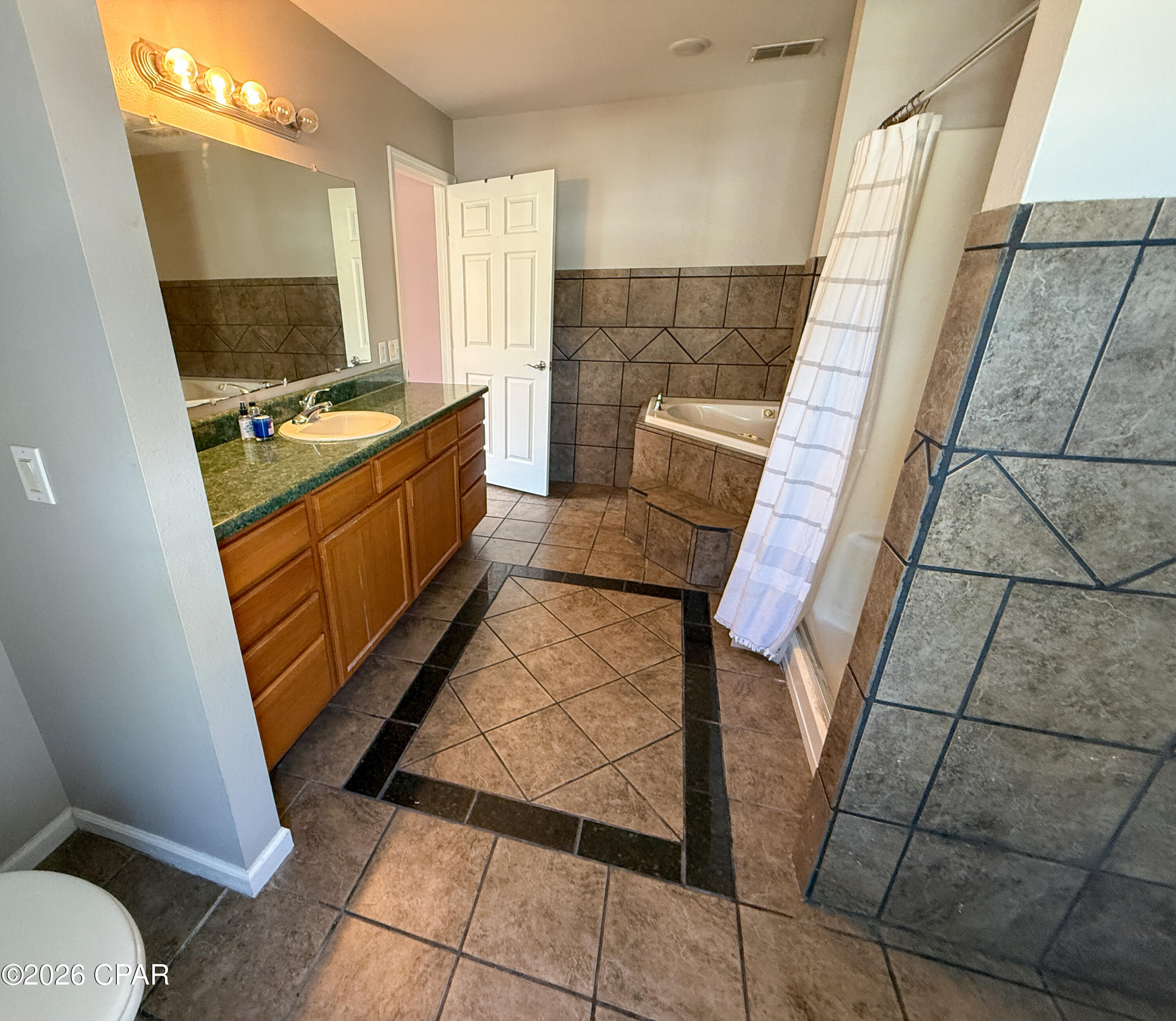 Image 14 For 469 Old Bay City Road