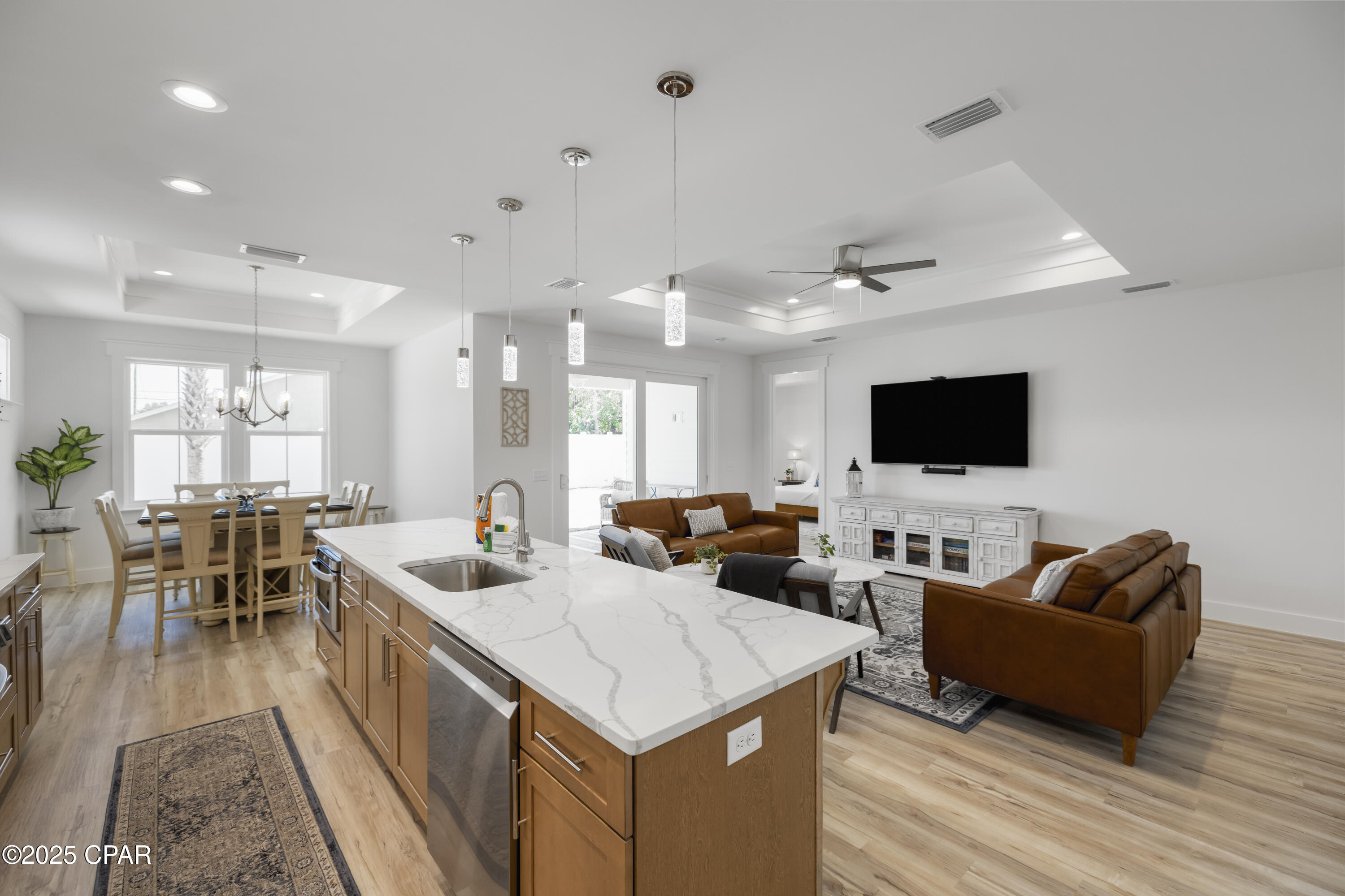 Image 13 For 612 Palm Beach Drive