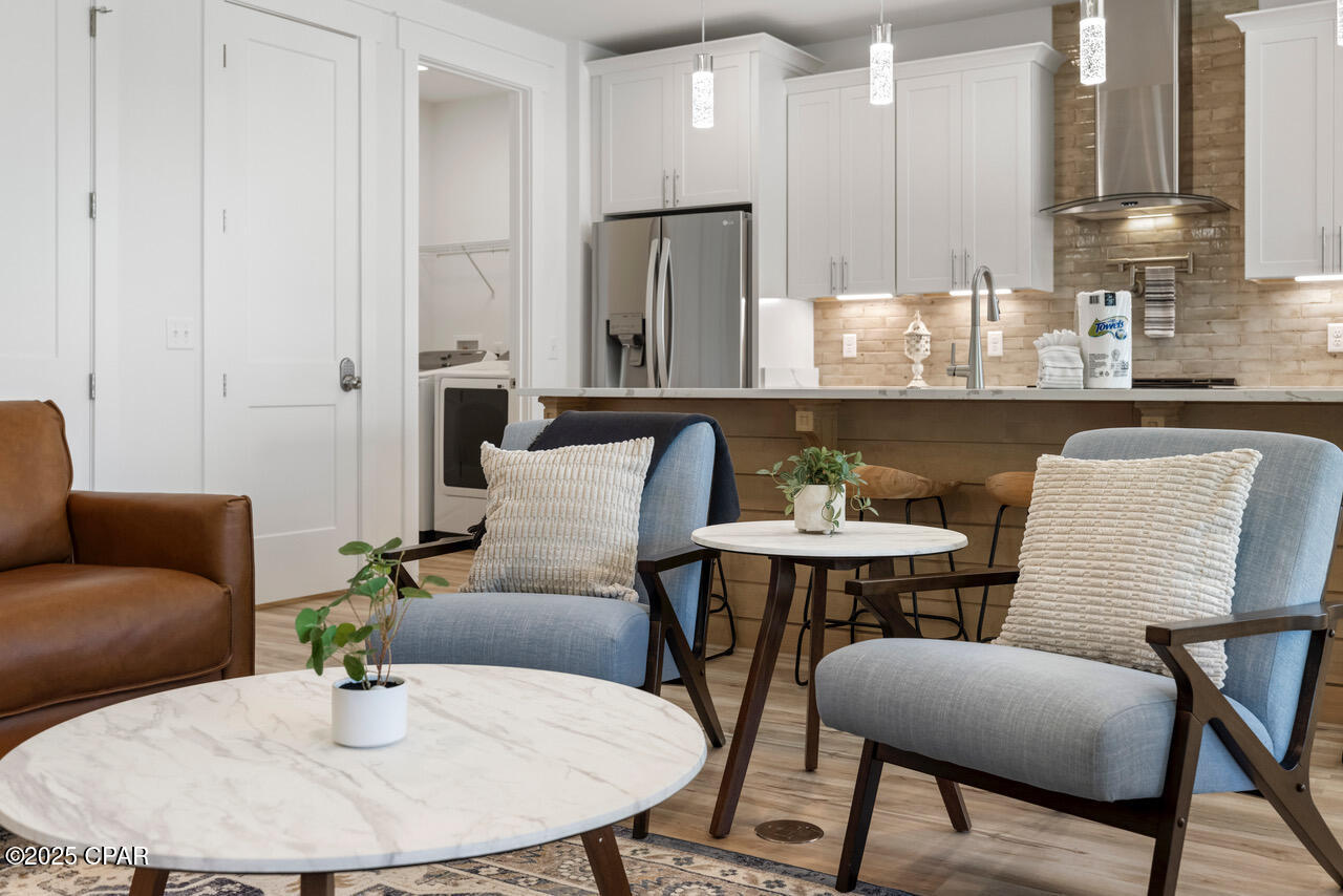 Image 6 For 612 Palm Beach Drive