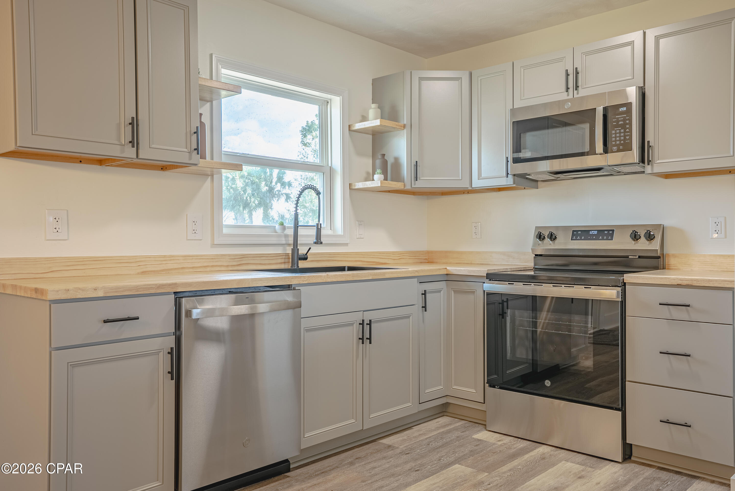 Image 12 For 1009 Georgia Avenue