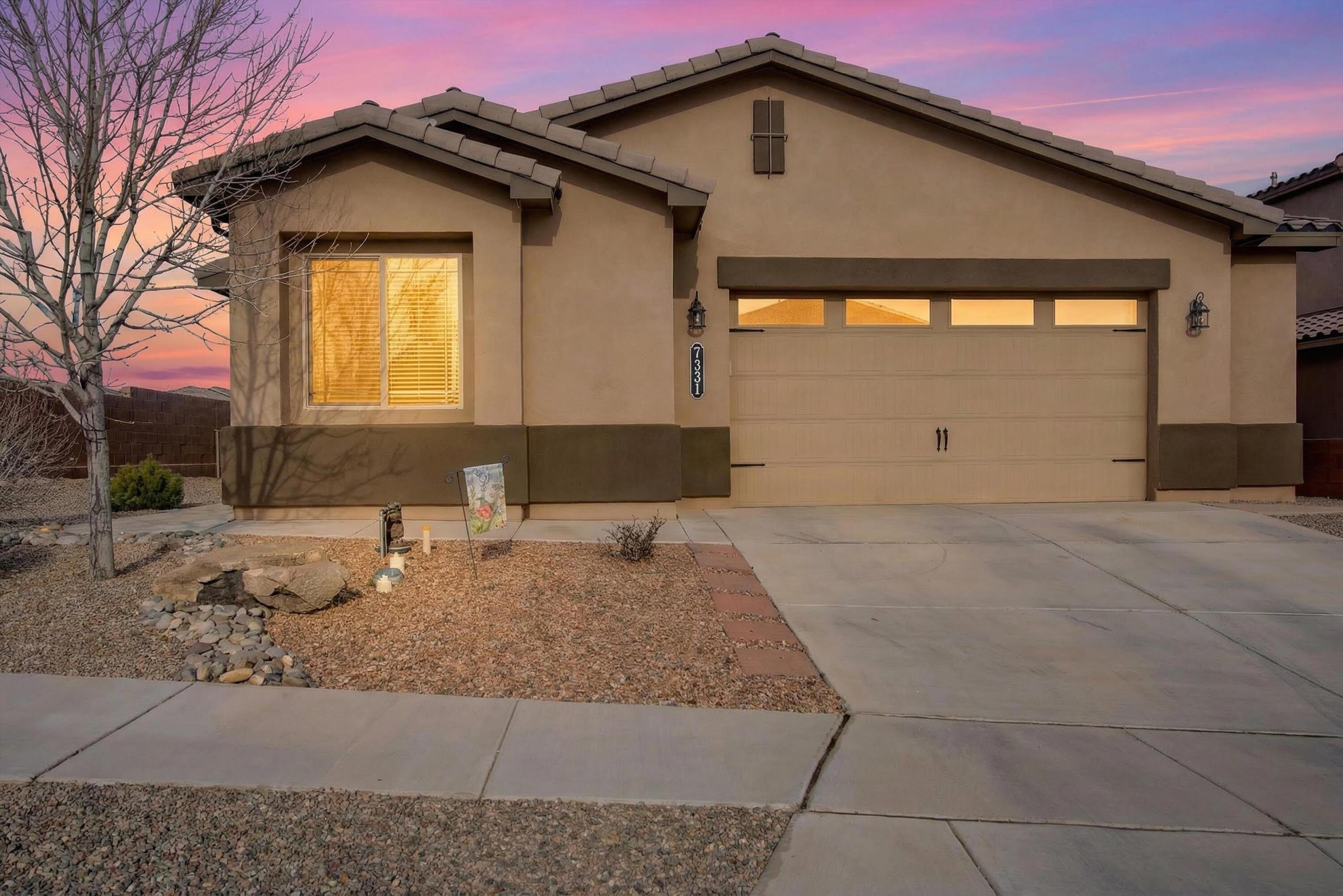 7331 Sandmark Road, Albuquerque NM 87114
