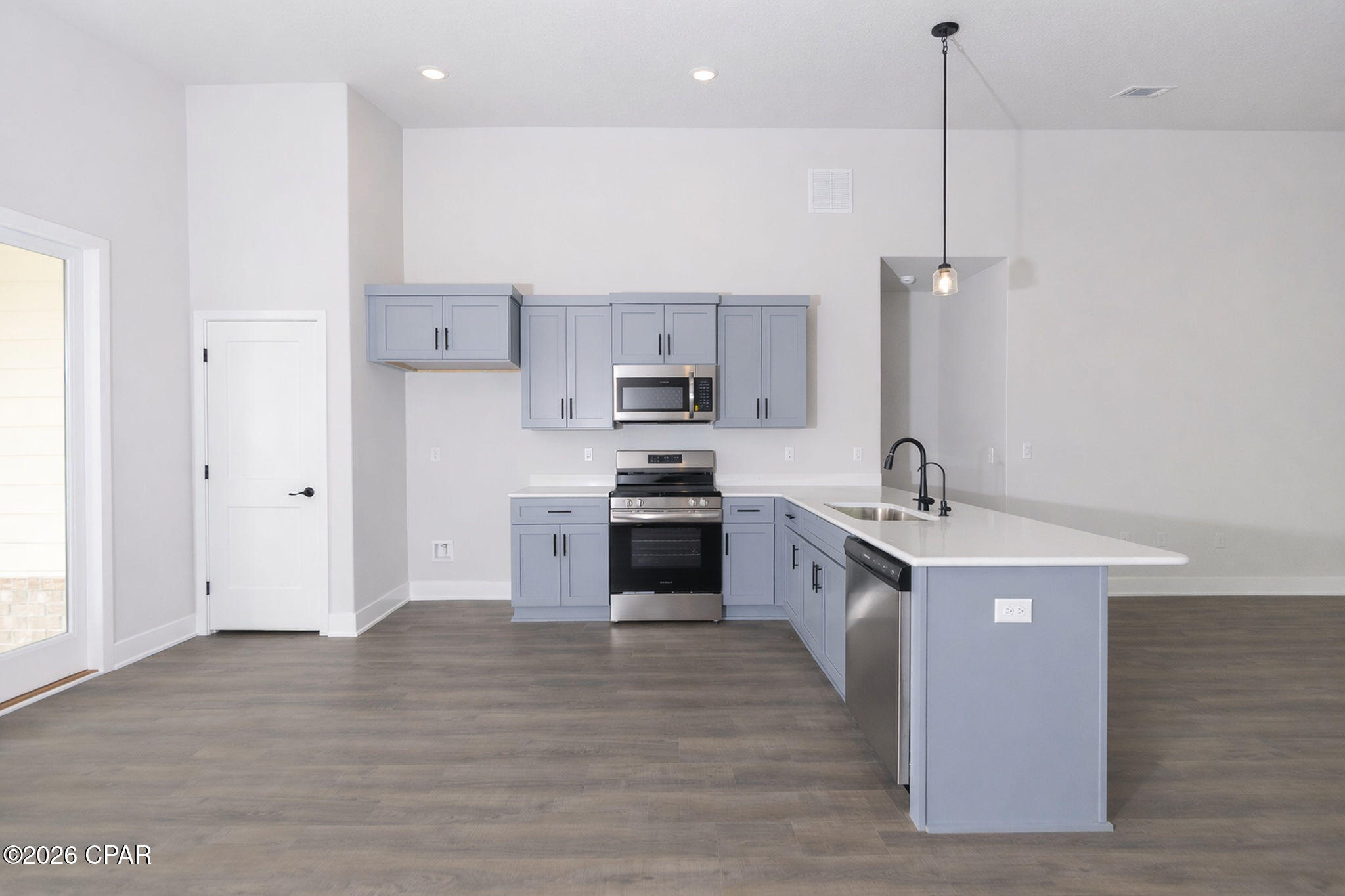 Image 5 For 7060 Traditions Drive