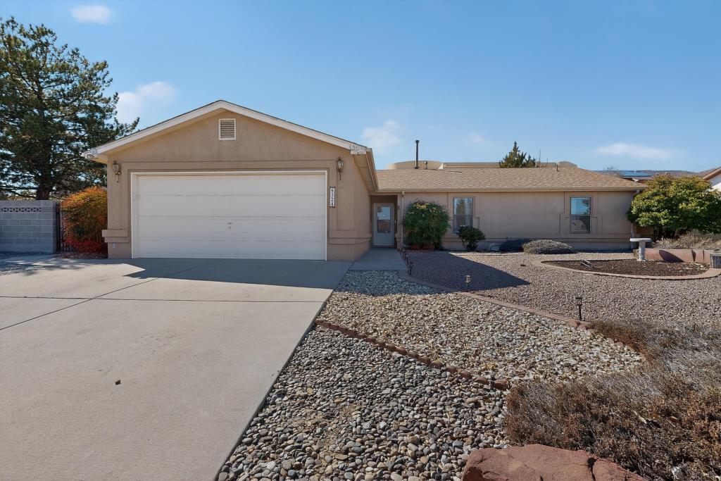 6124 Hokona Place, Albuquerque NM 87120