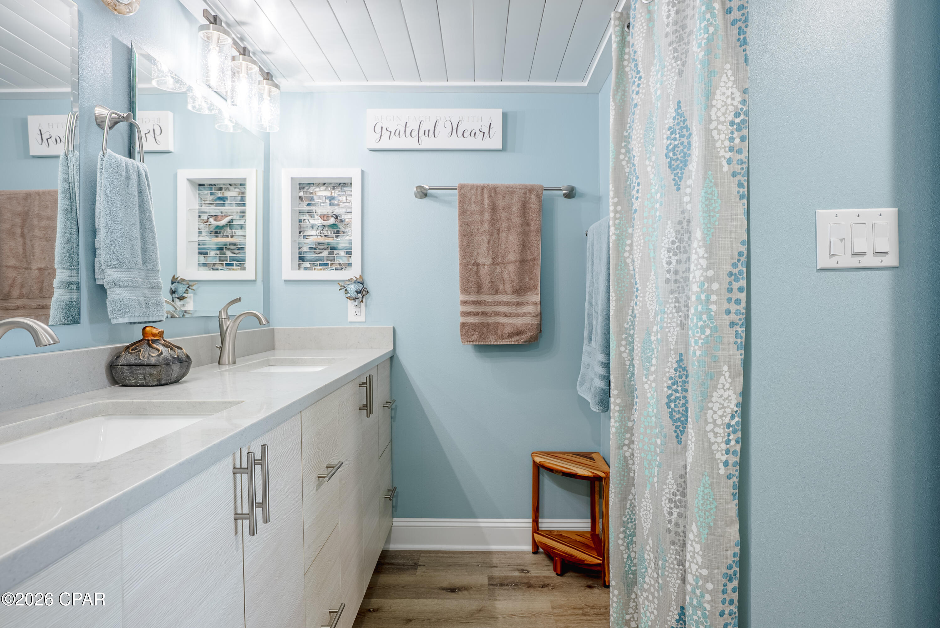 Image 34 For 22519 Front Beach Road  145