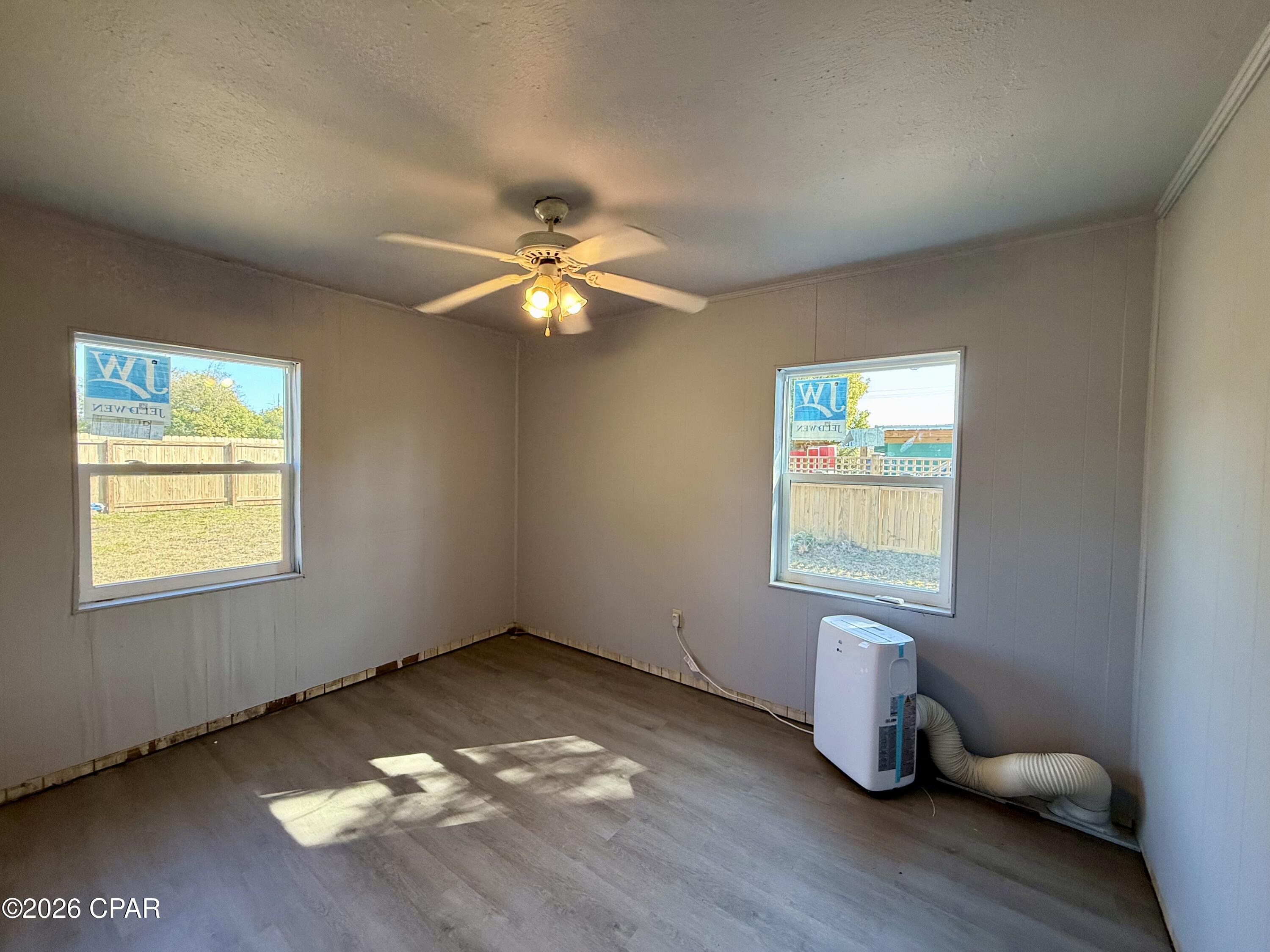 Image 14 For 704 Cactus Avenue