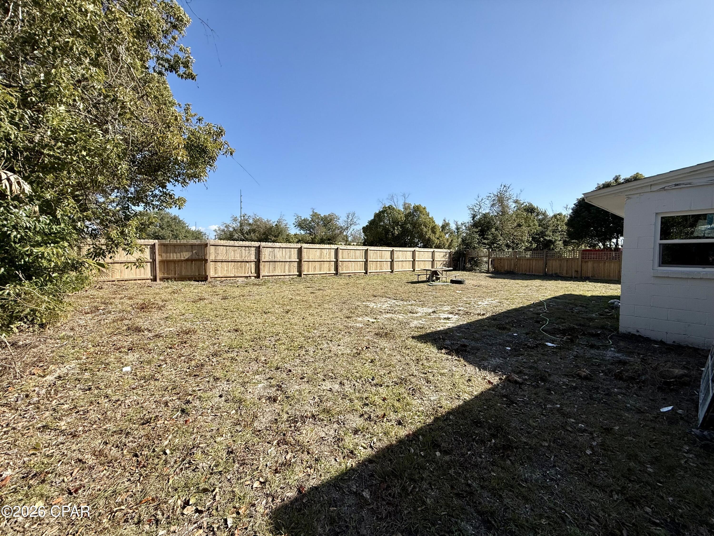 Image 4 For 704 Cactus Avenue