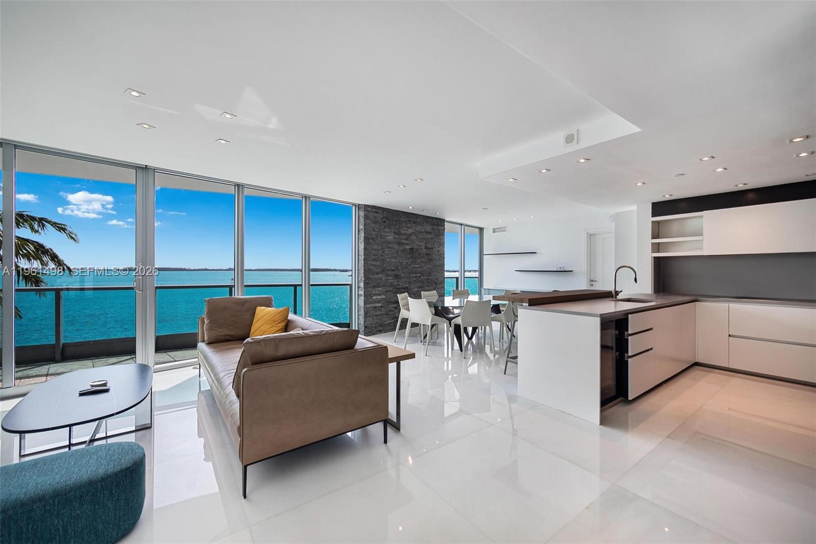 Jade Residences At Bricke