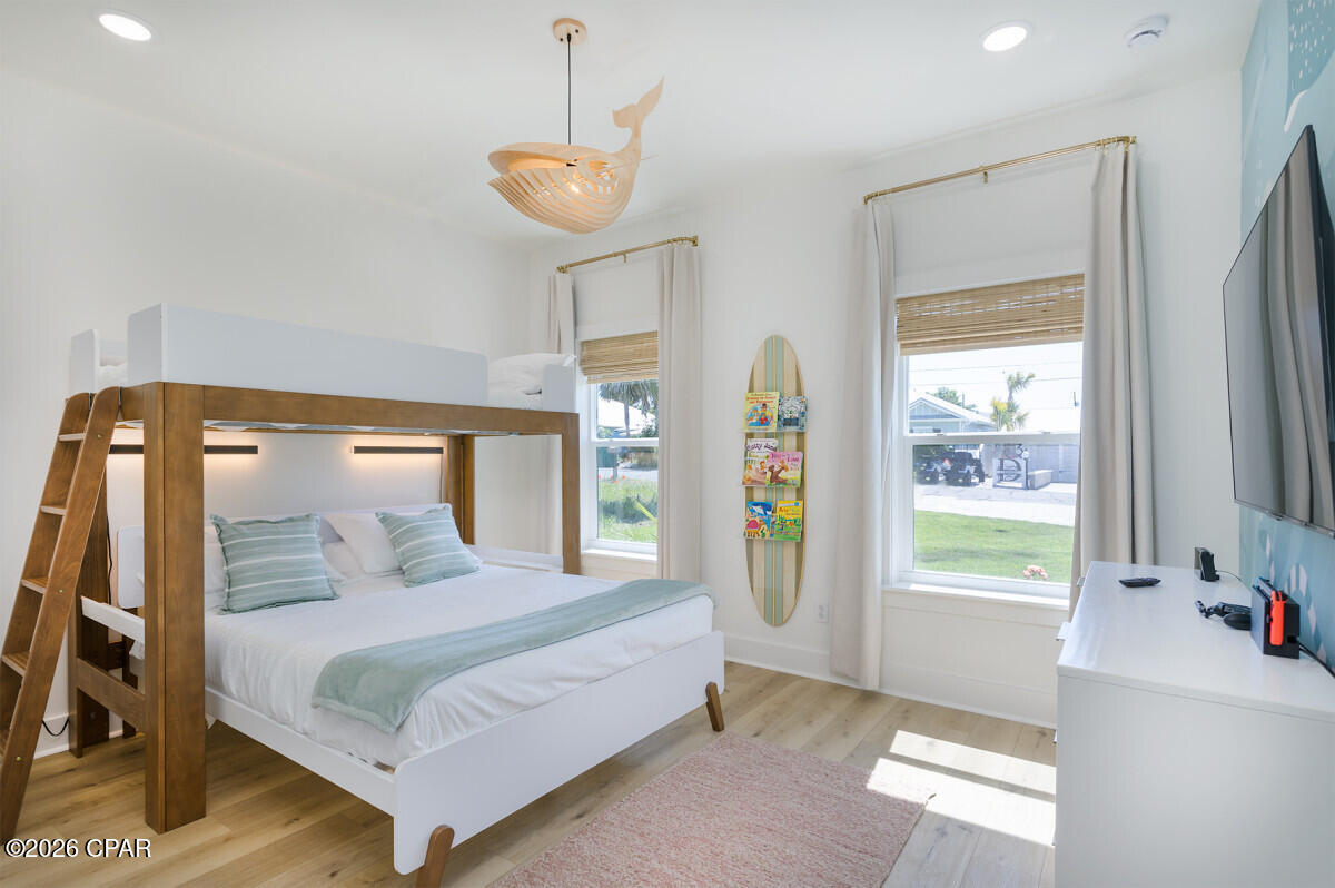 Image 36 For 328 Derondo Street