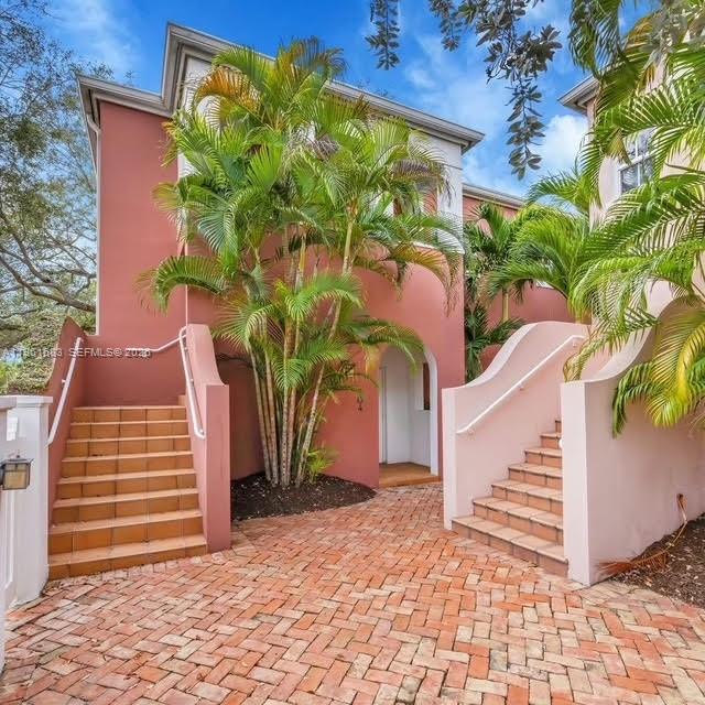 Bermuda Vlg At Coral Gabl