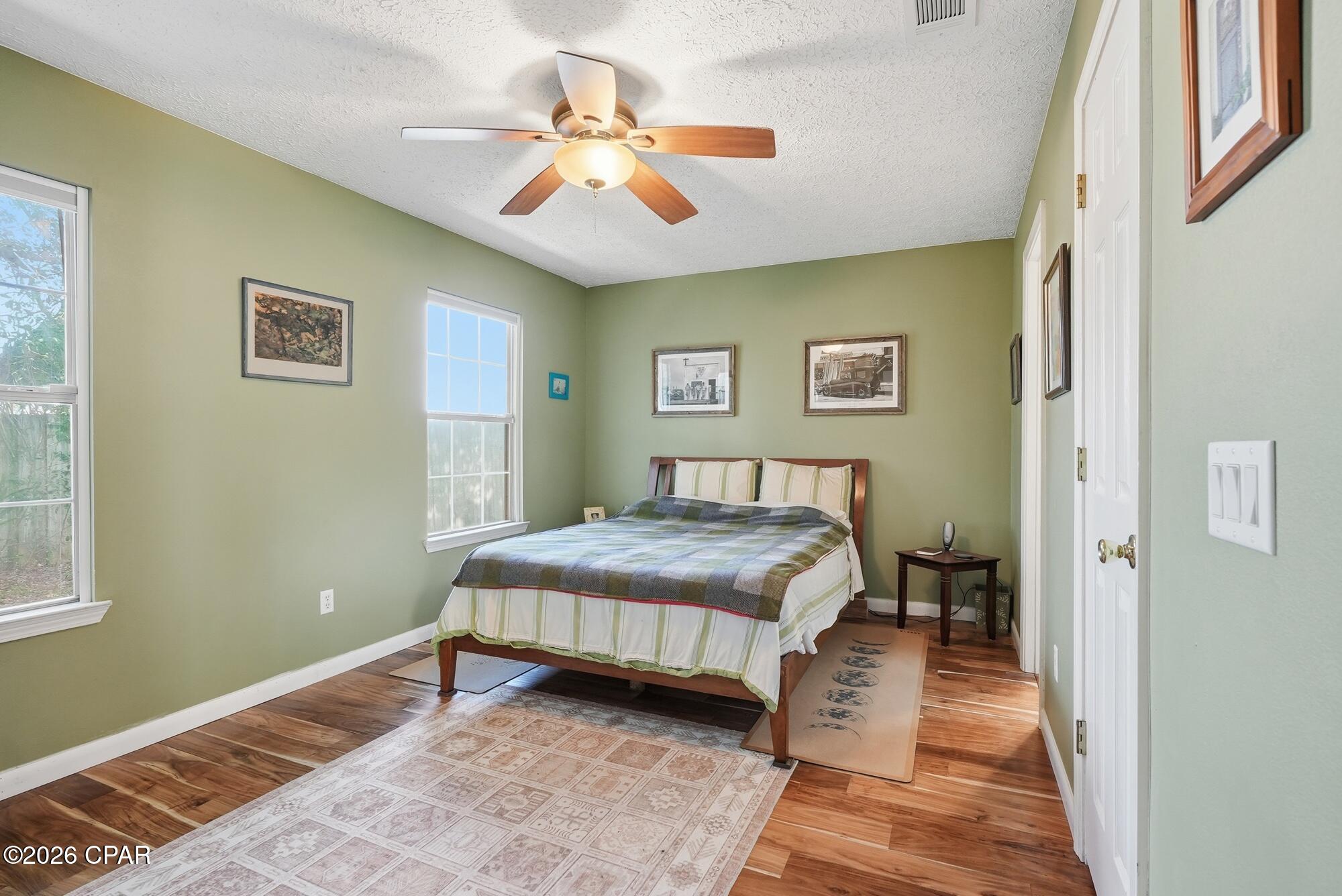 Image 11 For 623 Gulf View Drive