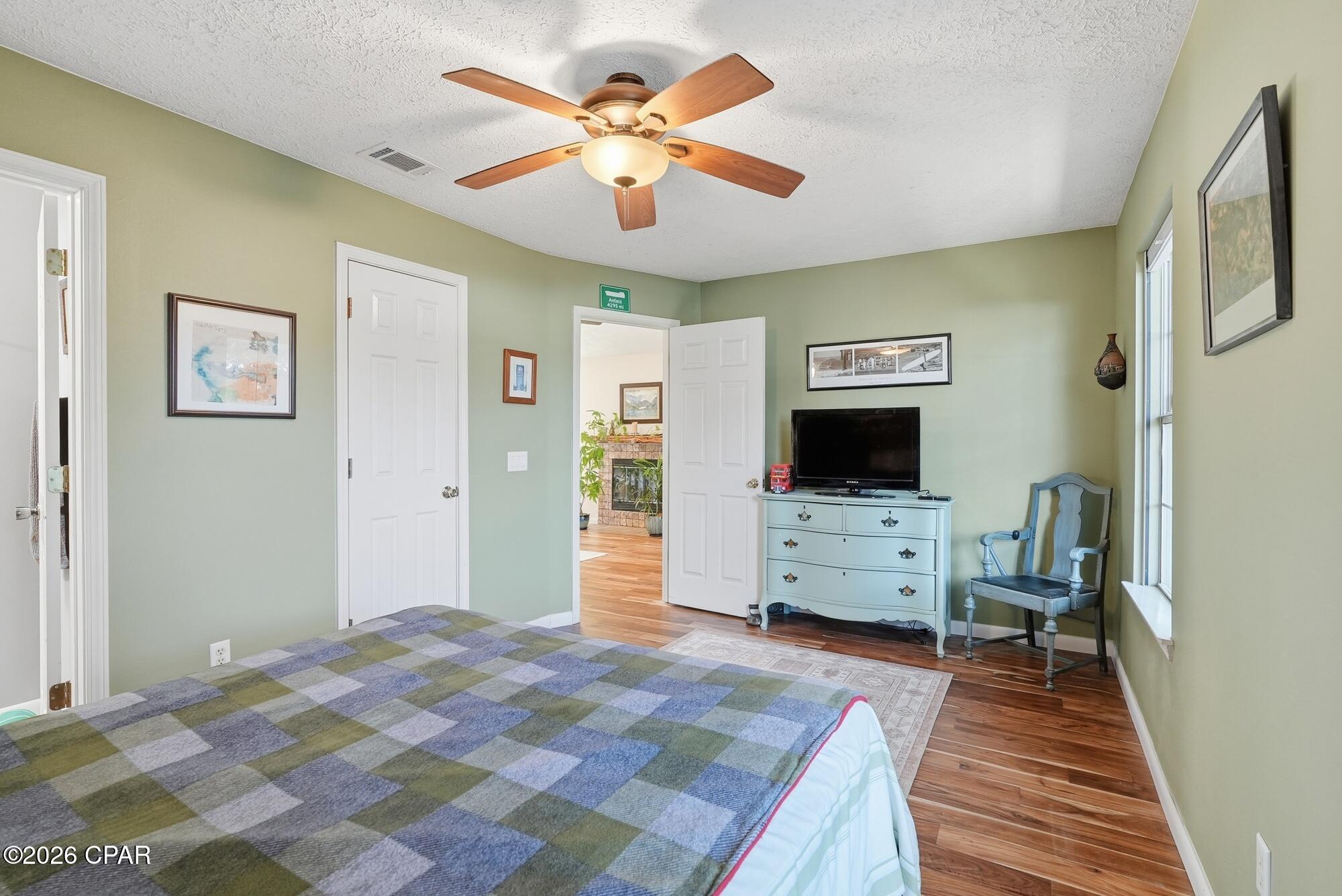 Image 12 For 623 Gulf View Drive