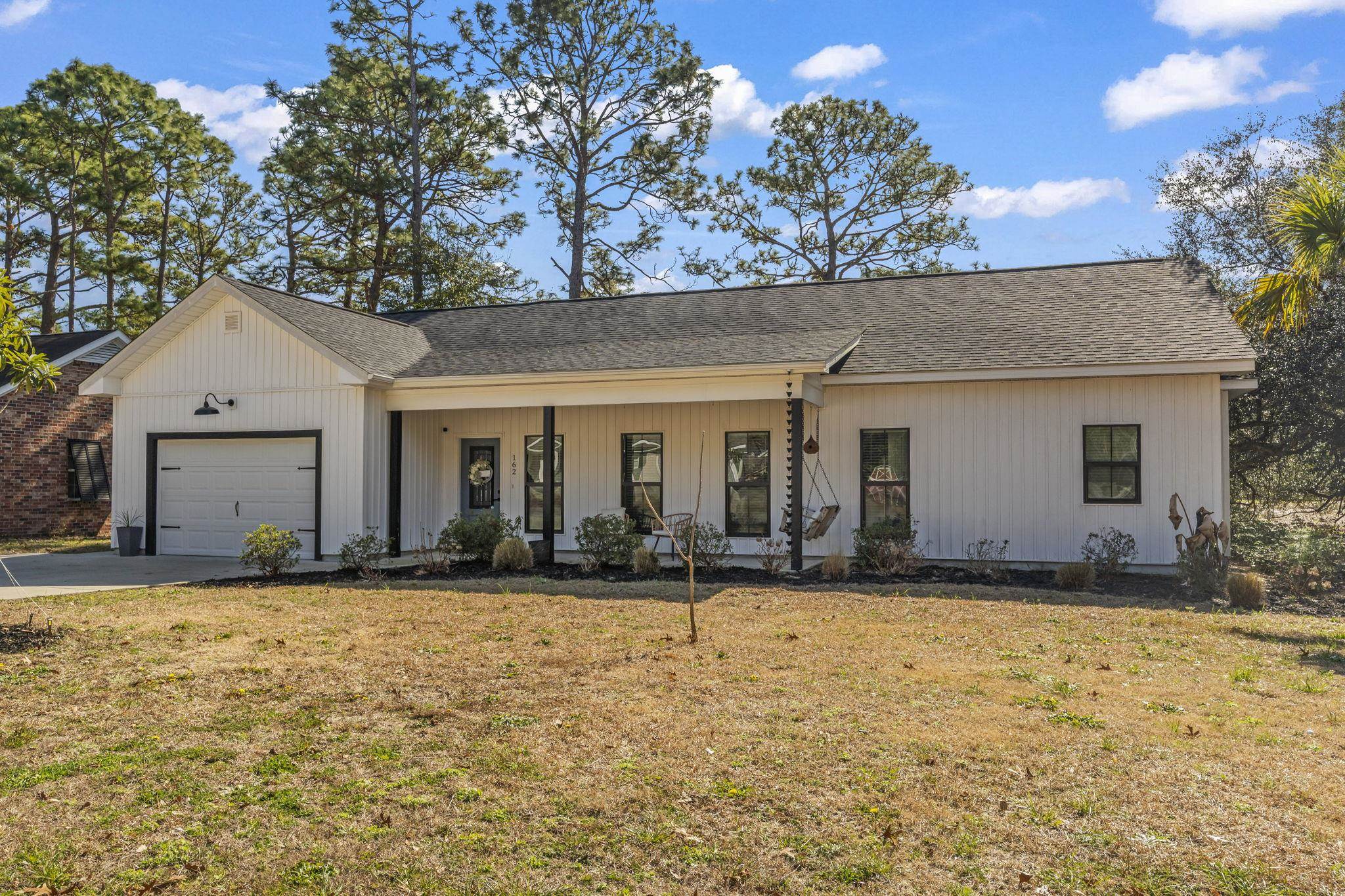 162 Moss Dale Ln. Pawleys Island, SC 29585