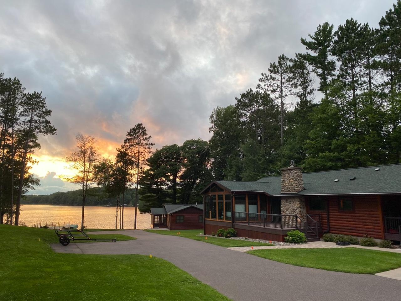 Shishebogama Lake house picture